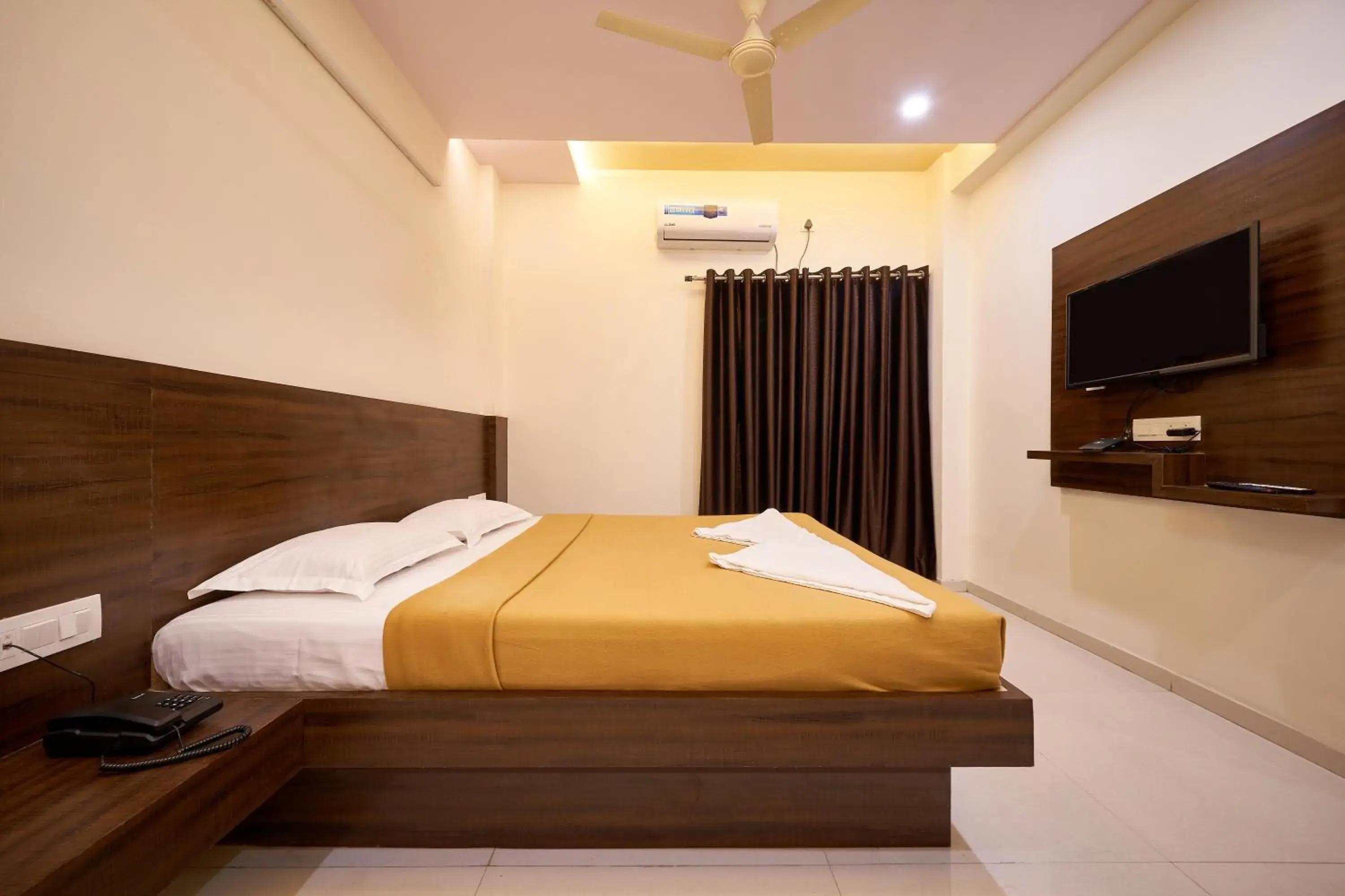 Photo of the whole room in Hotel Ranjan Deluxe Photo of the whole room in Hotel Ranjan Deluxe