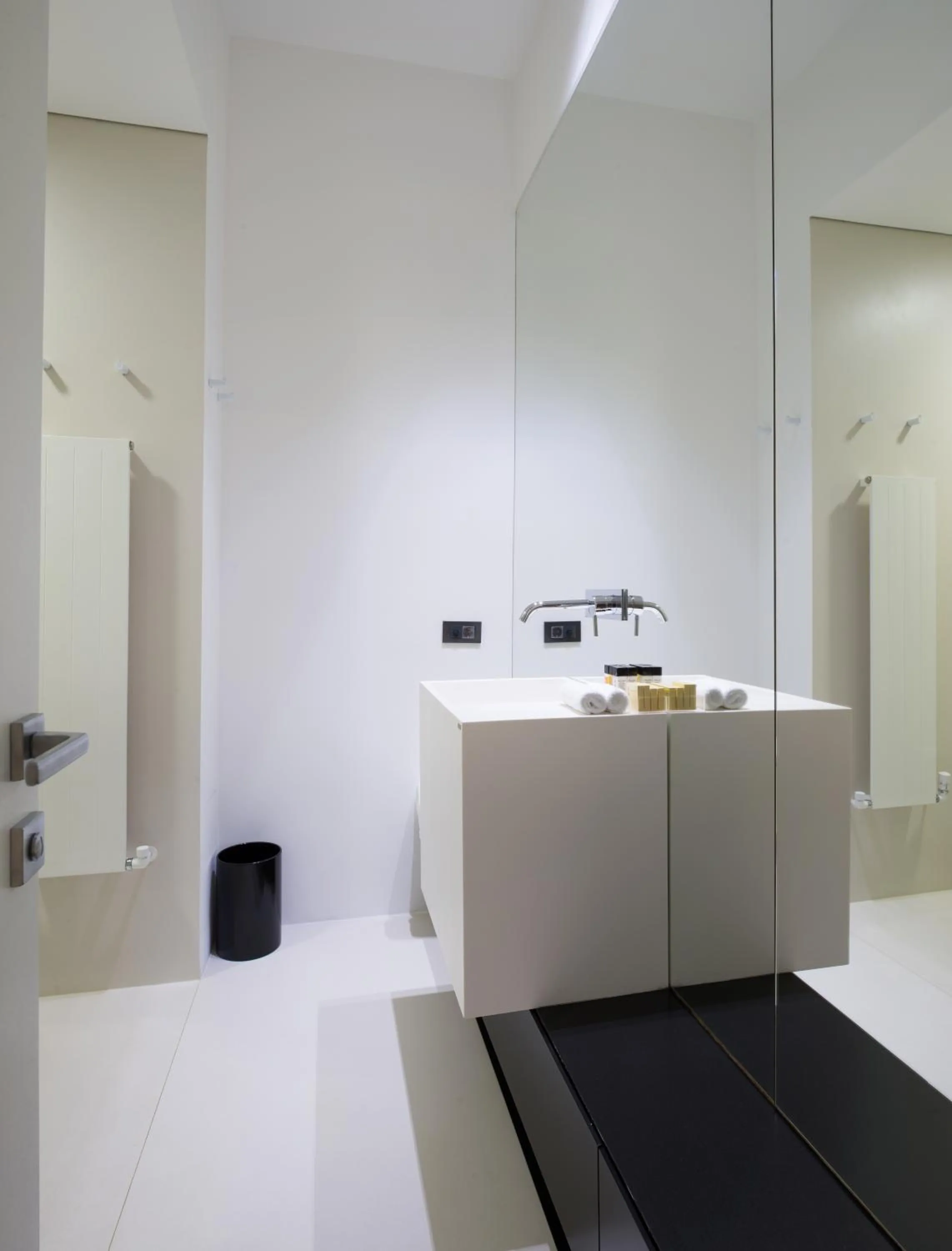 Bathroom in Villa Csonka by Privo