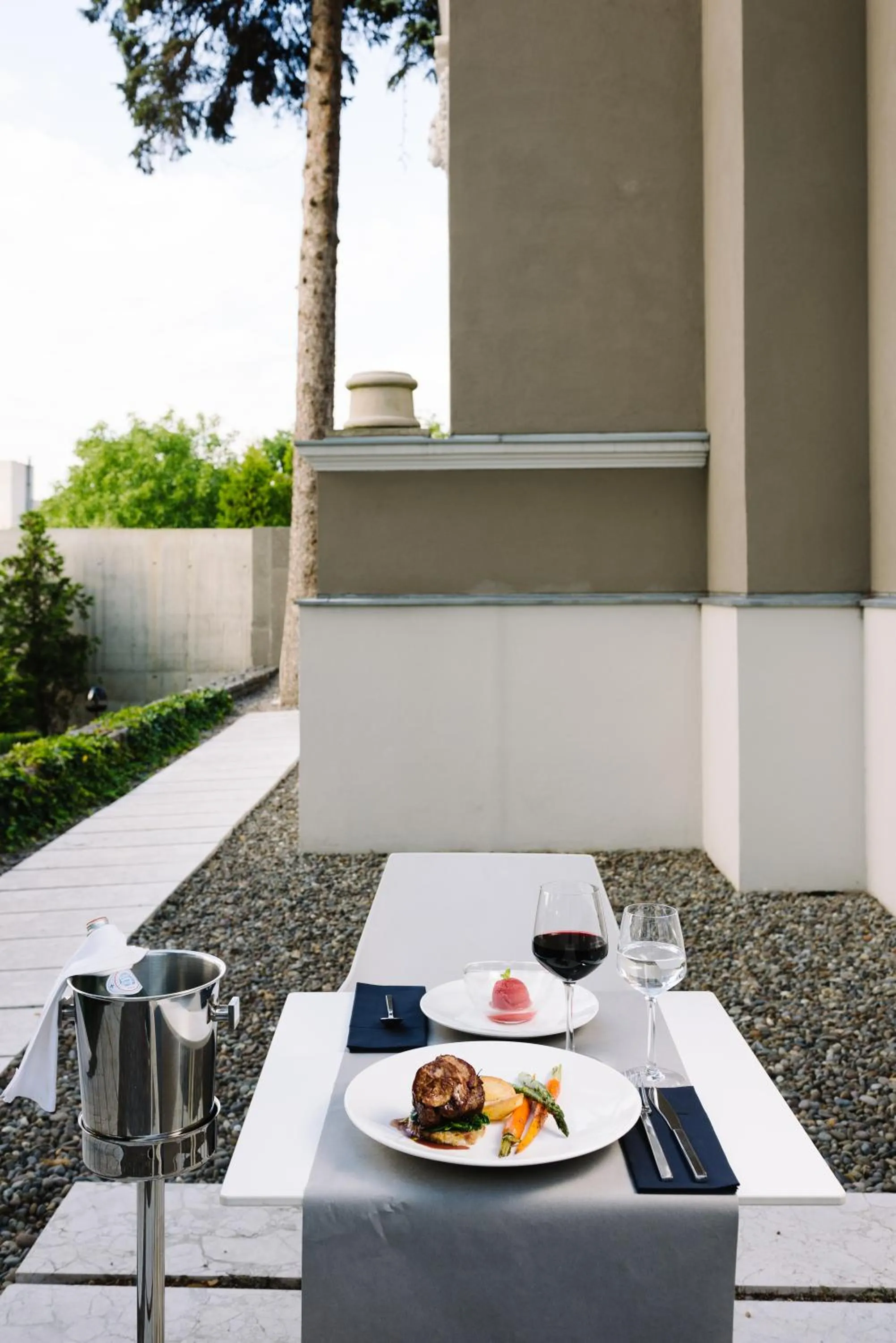 Garden in Villa Csonka by Privo