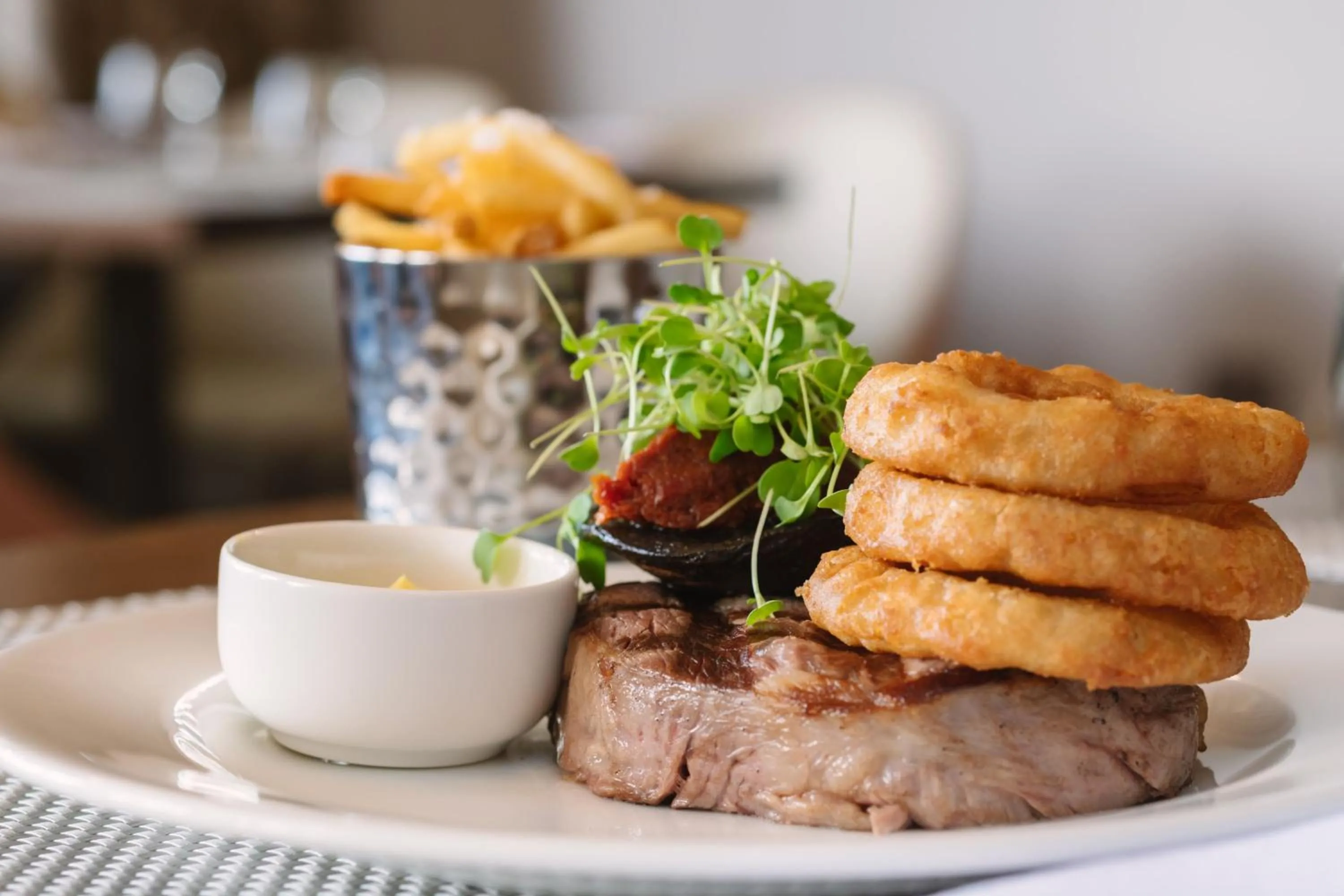 Restaurant/places to eat in Ashdown Park Hotel