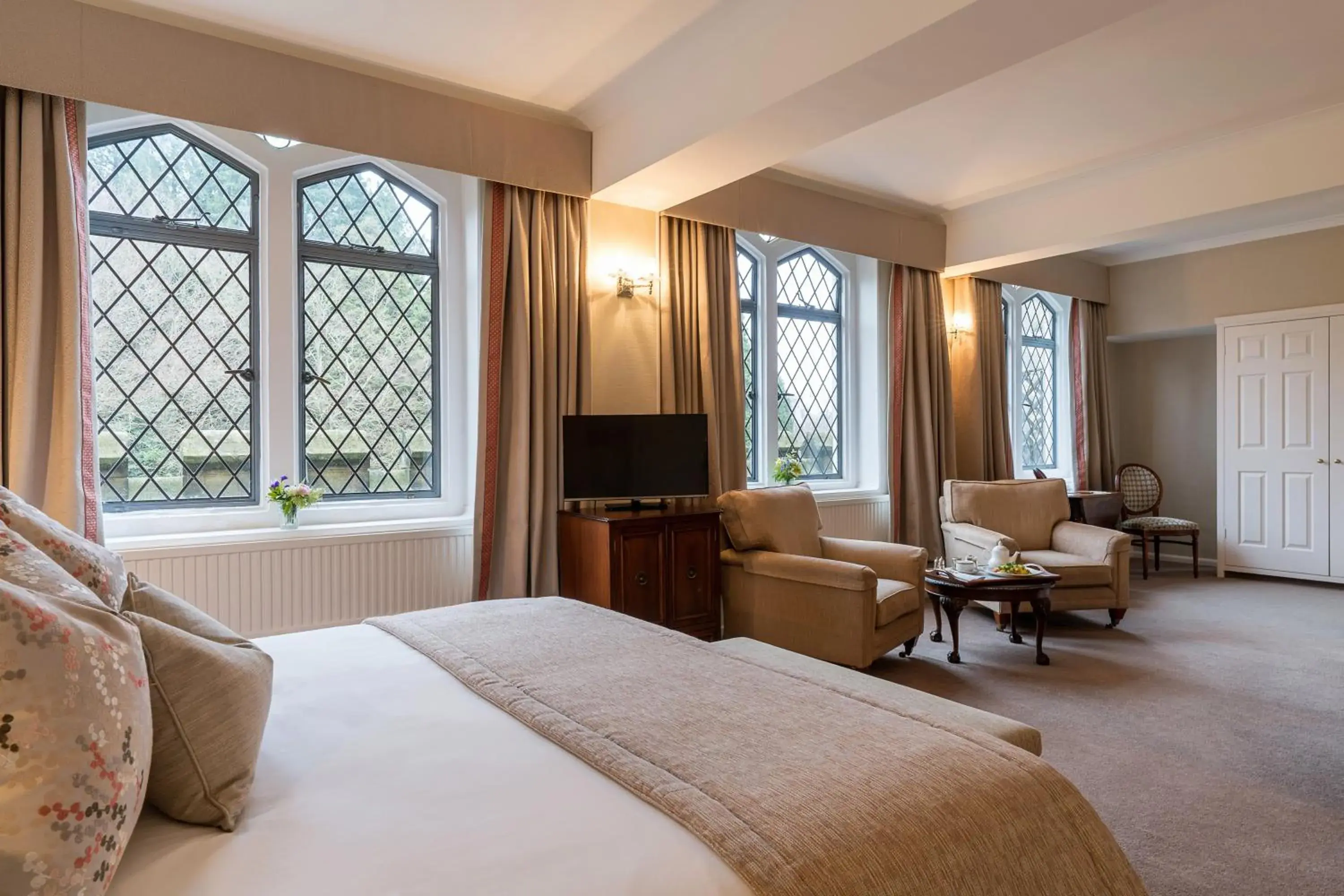 Bedroom, Bed in Ashdown Park Hotel Bedroom, Bed in Ashdown Park Hotel