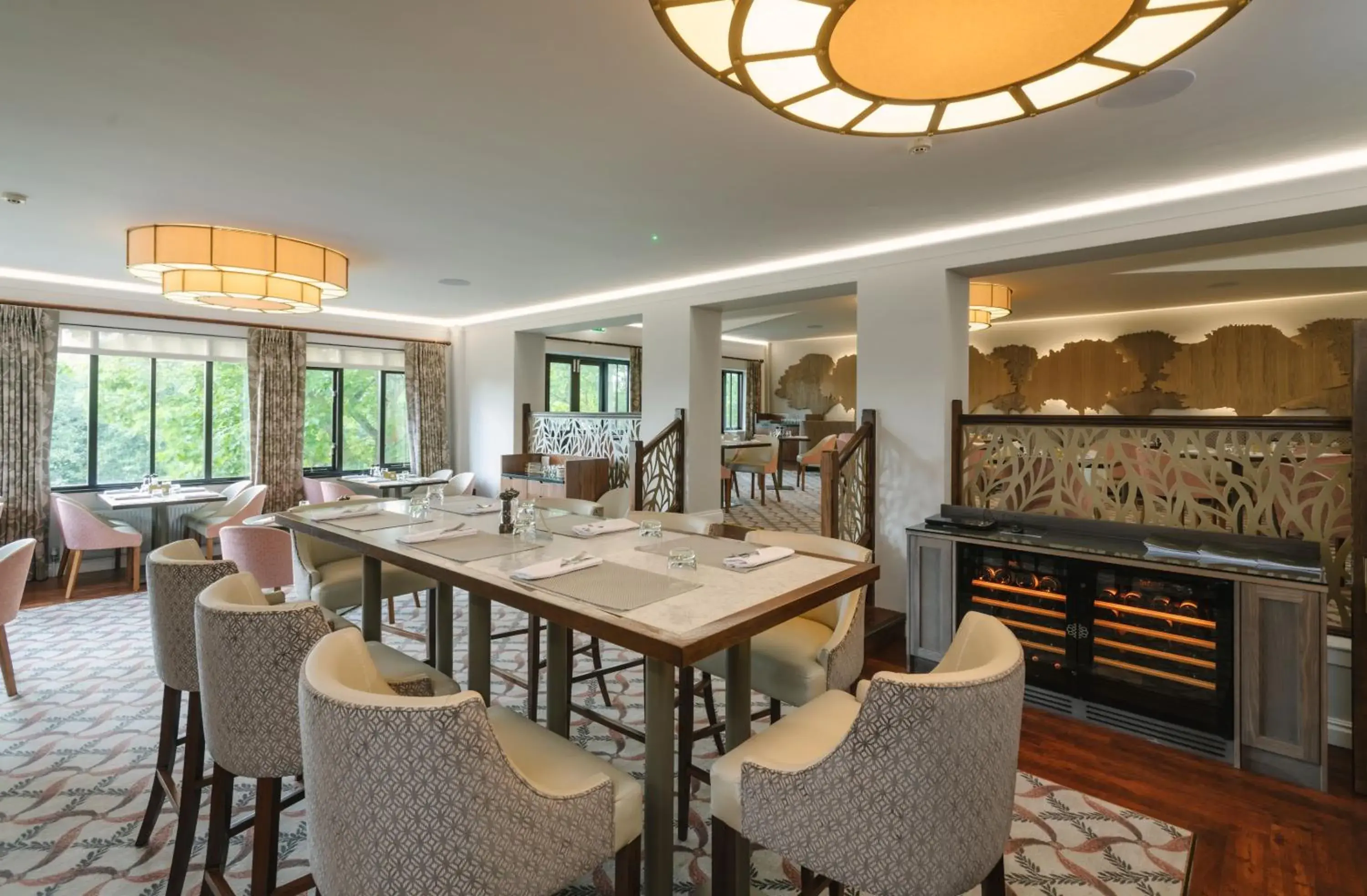 Restaurant/places to eat in Ashdown Park Hotel Restaurant/places to eat in Ashdown Park Hotel
