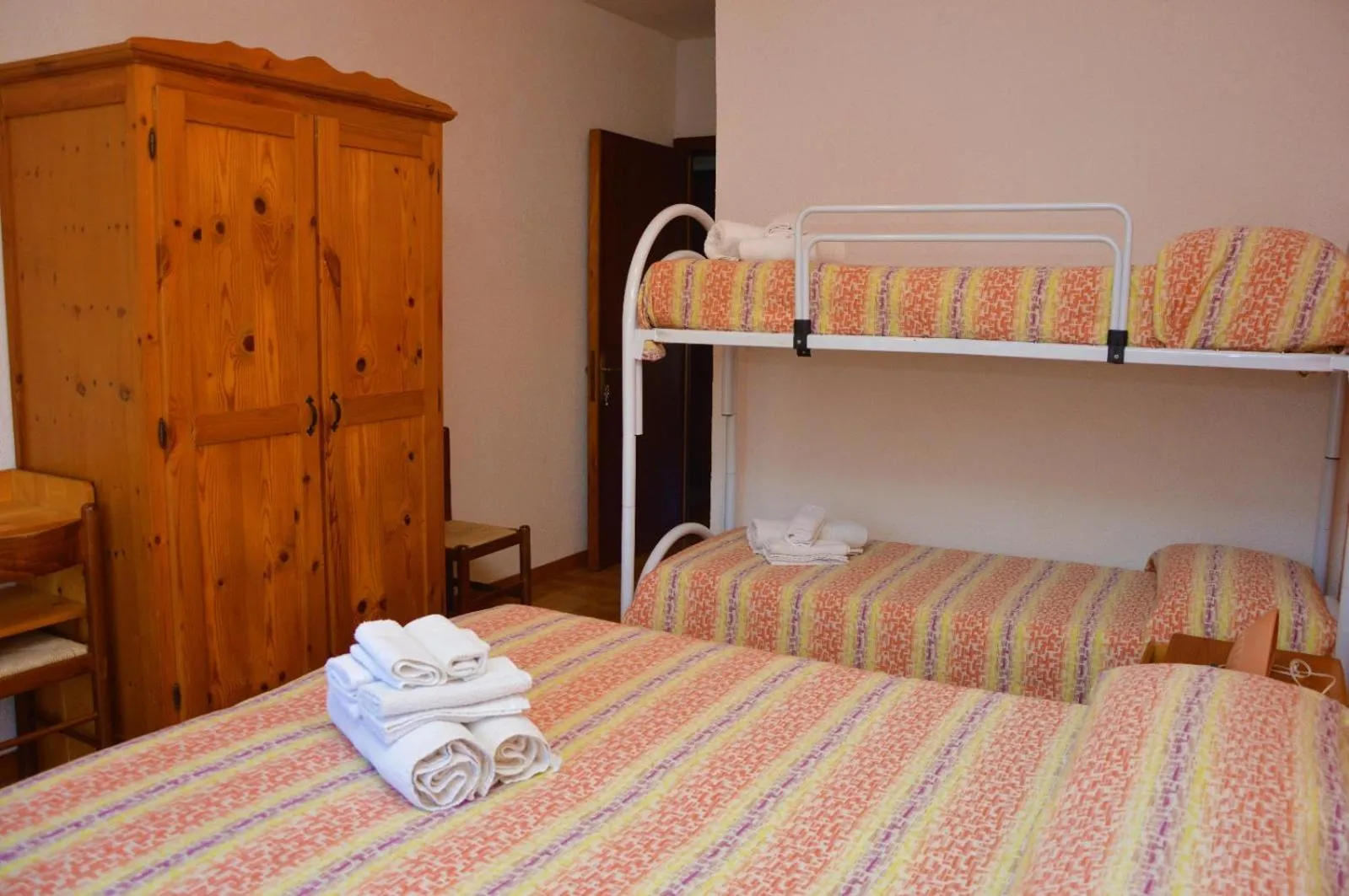 Bed in Hotel Villa del Sole