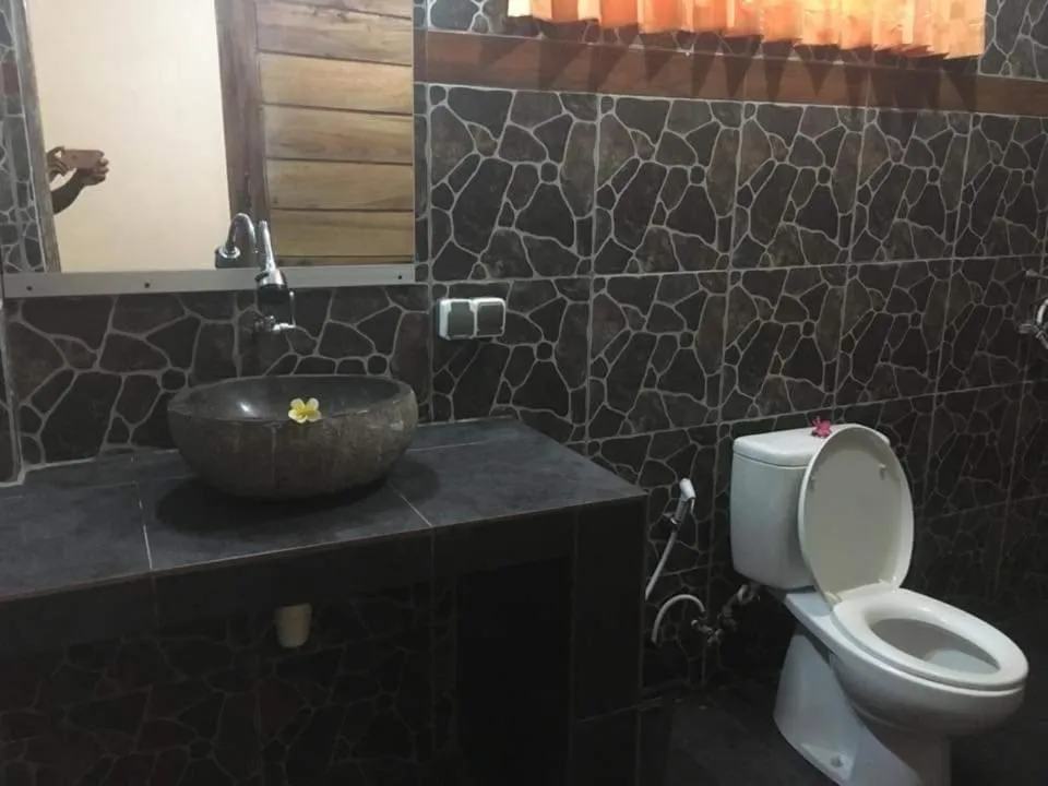 Bathroom in Coral Choice