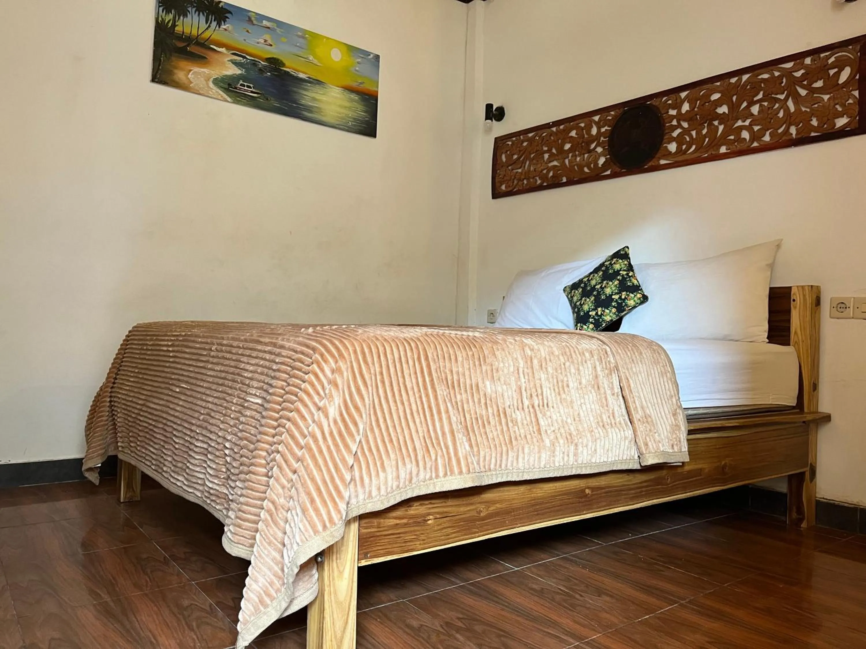 Bed in Coral Choice