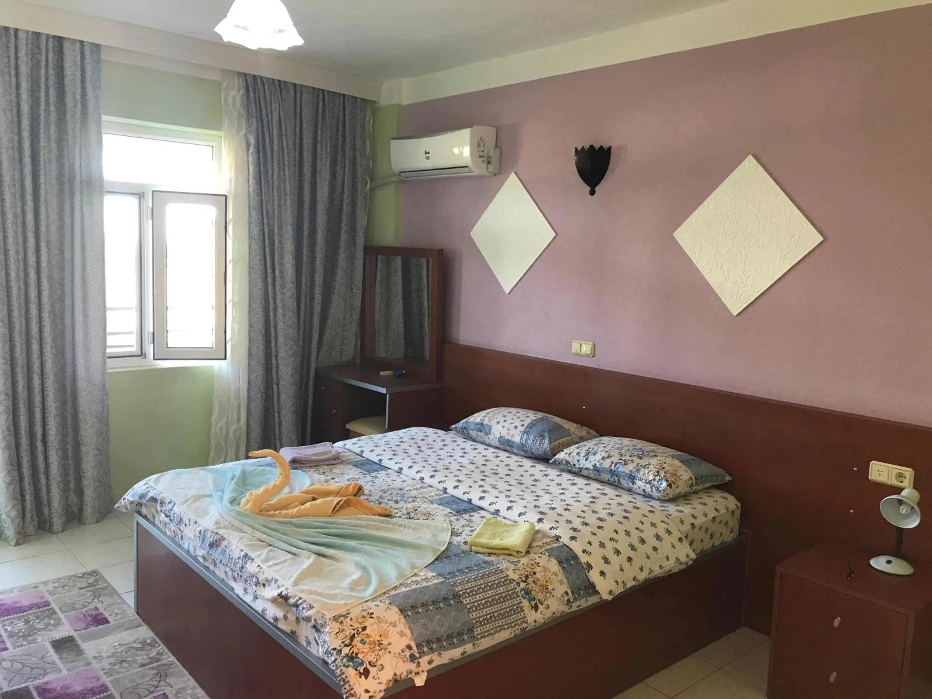 Photo of the whole room, Bed in Hotel Grün