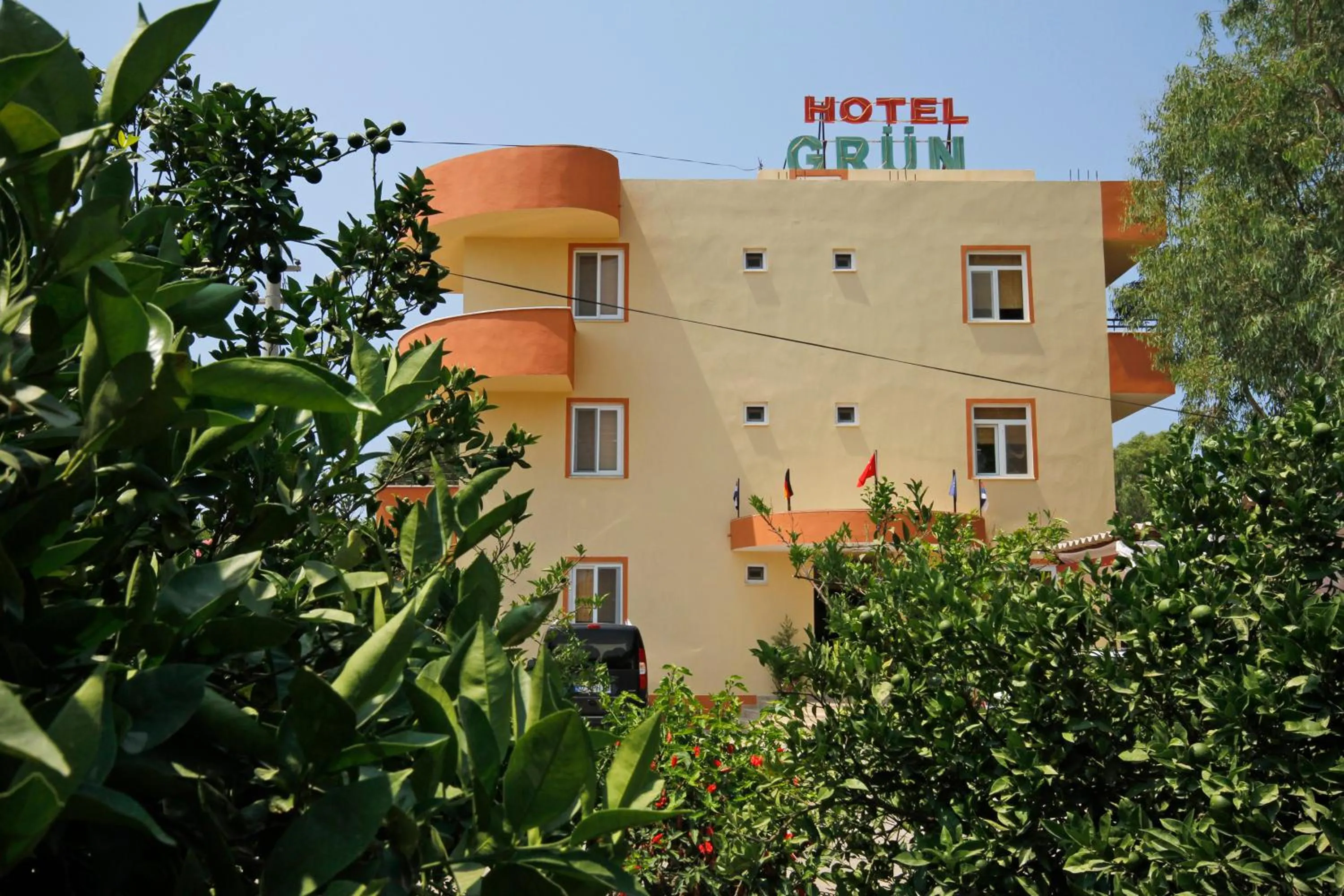 Facade/entrance in Hotel Grün