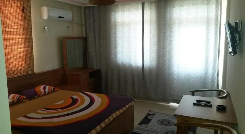 Photo of the whole room, Bed in Hotel Grün