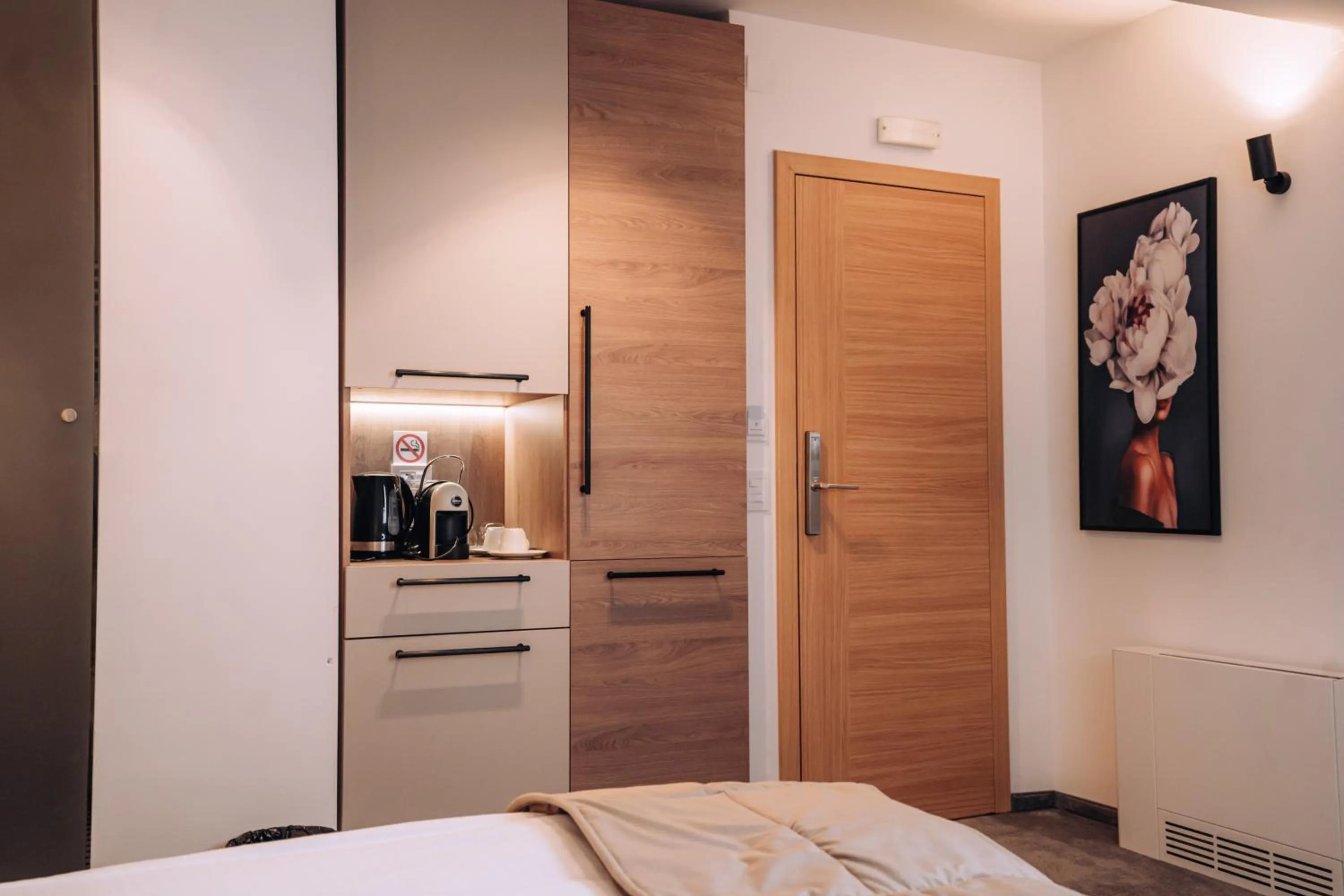 Coffee/tea facilities, Bed in Villa Pupin SARAISTE