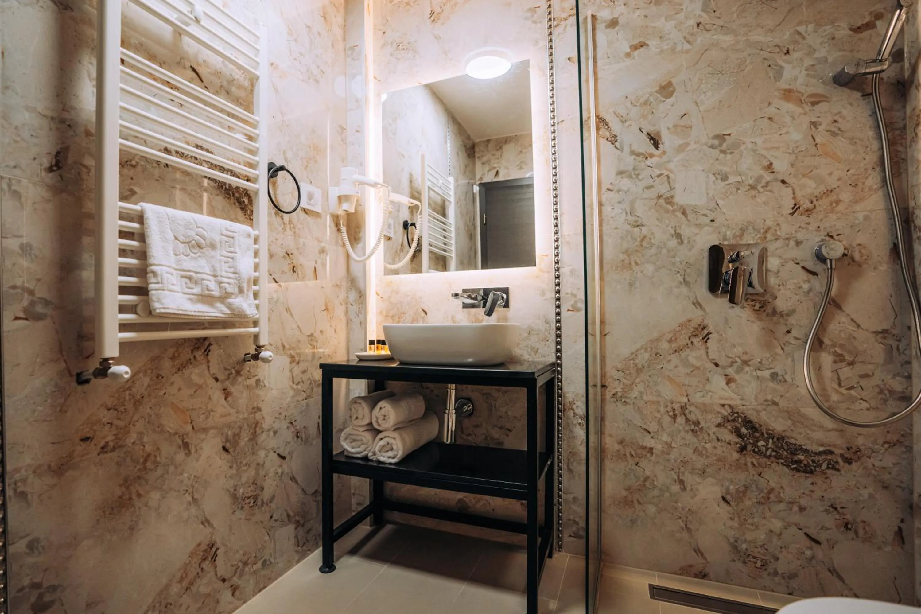 Toilet, Bed in Villa Pupin SARAISTE