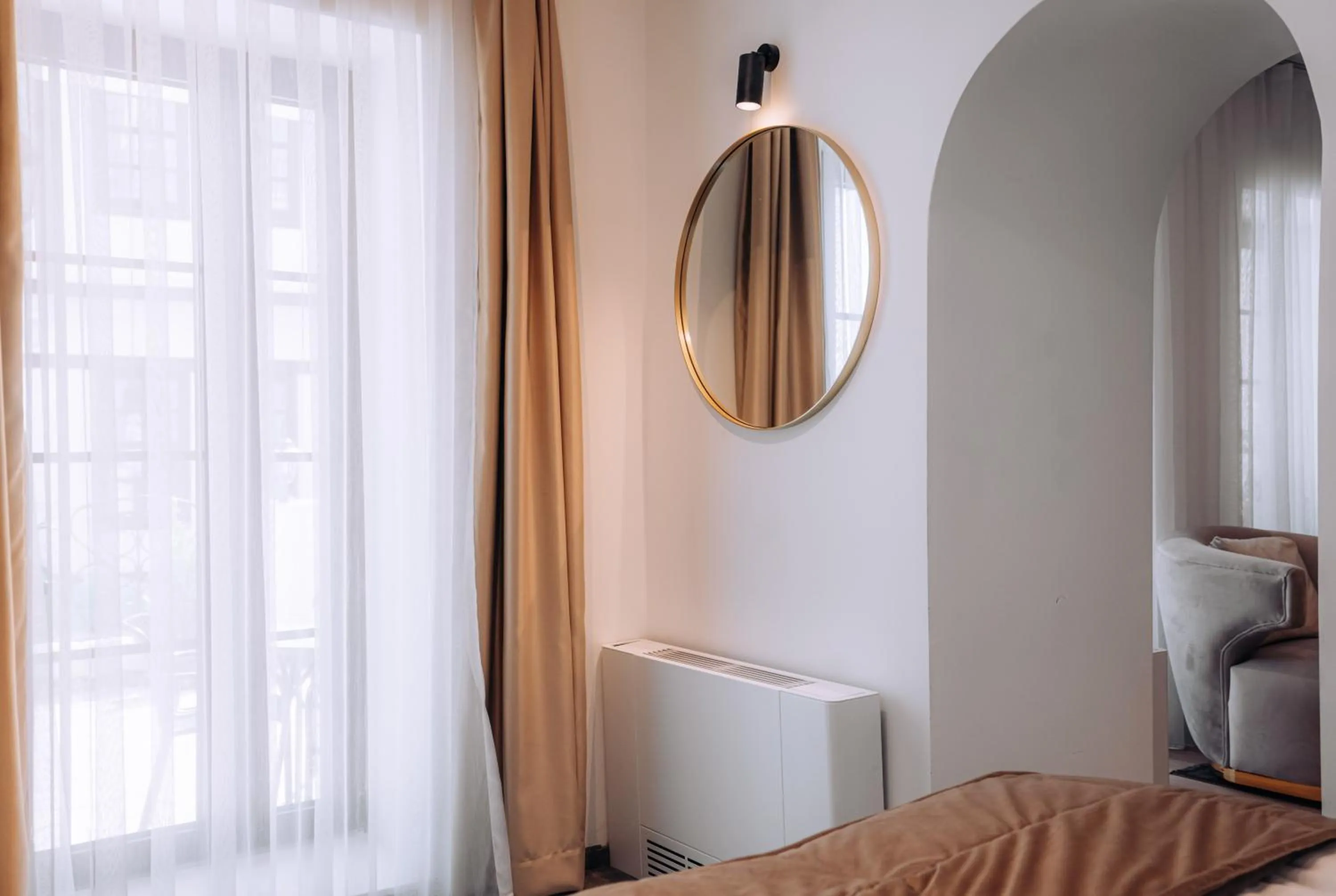 Decorative detail, Bed in Villa Pupin SARAISTE