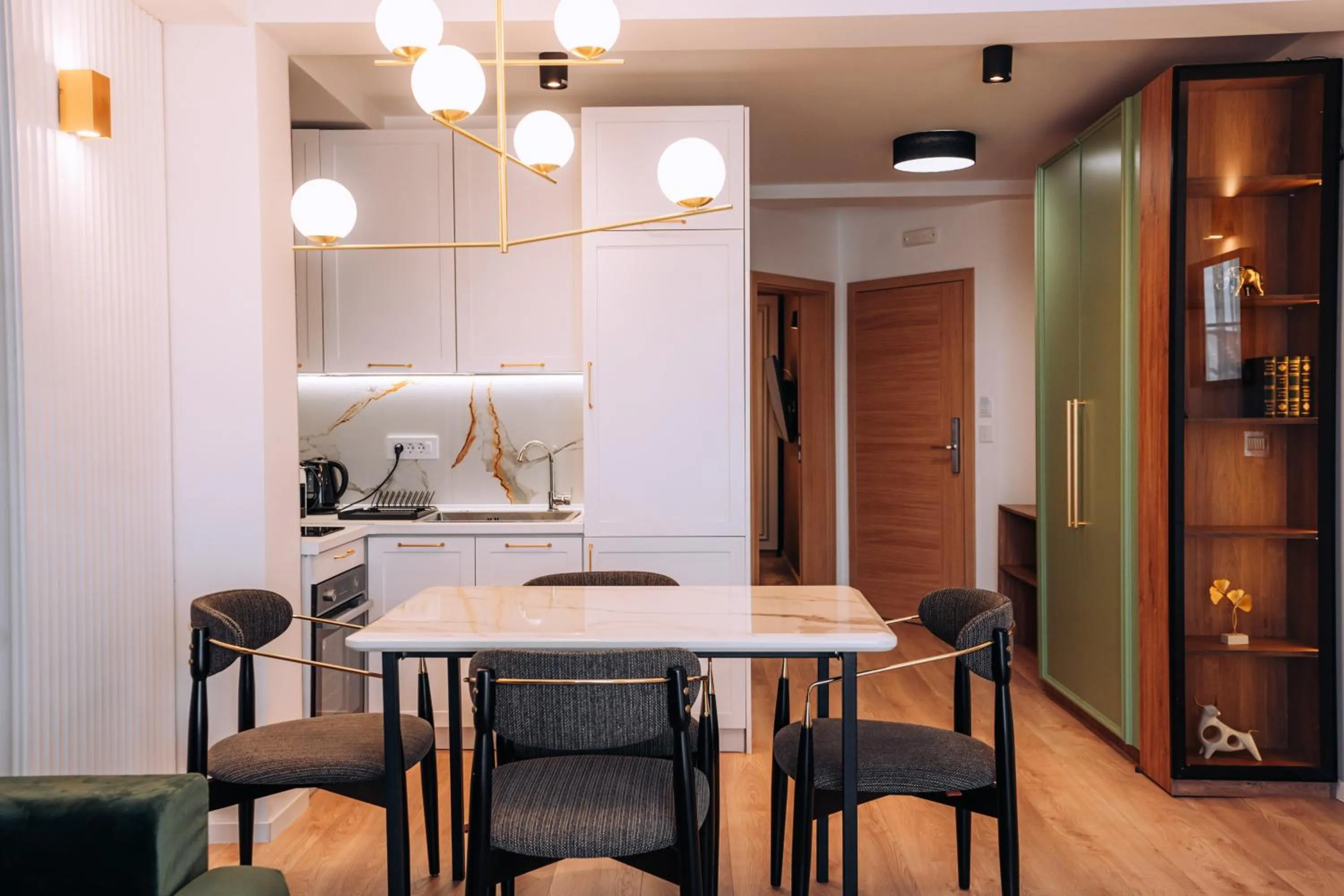 Coffee/tea facilities in Villa Pupin SARAISTE