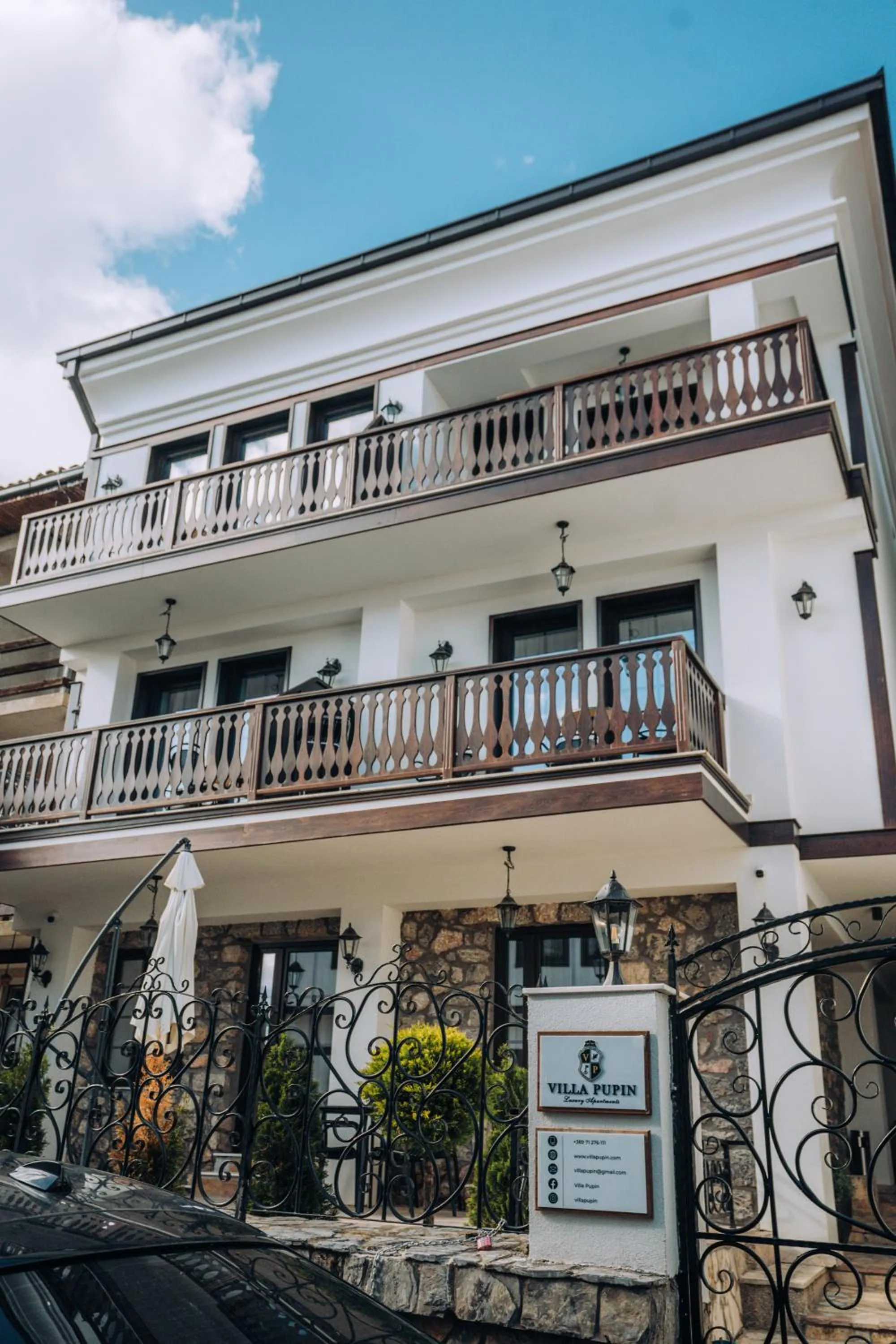 Property building in Villa Pupin SARAISTE