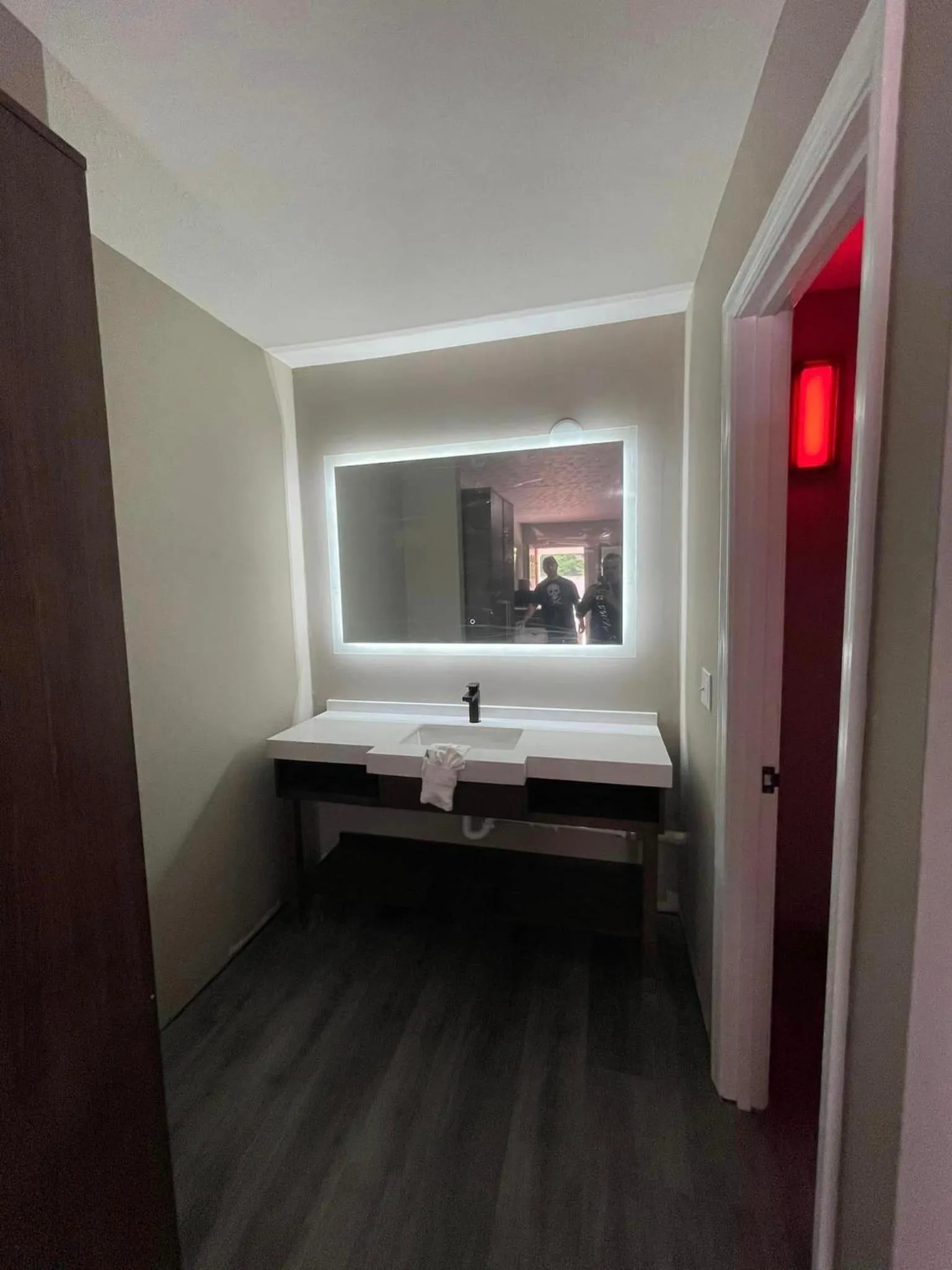 Bathroom in Luxor Inn & Suites, a Travelodge by Wyndham