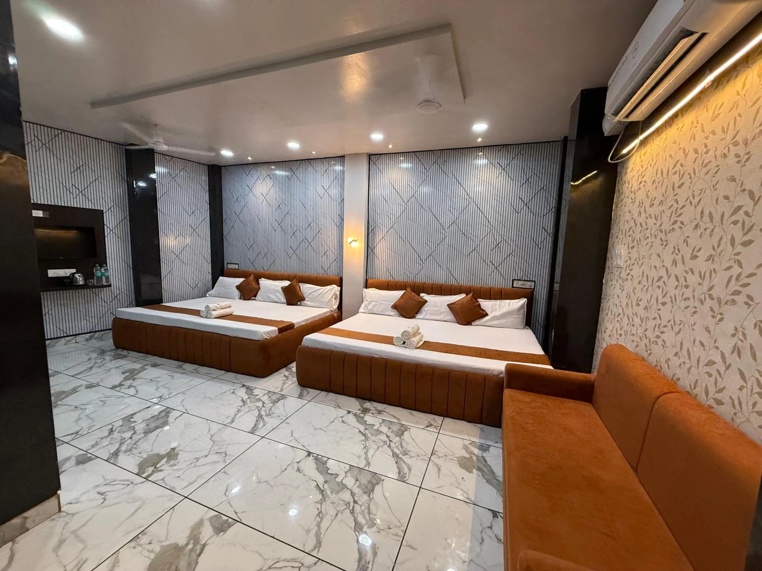 Bed in Hotel Shree Krishna Palace