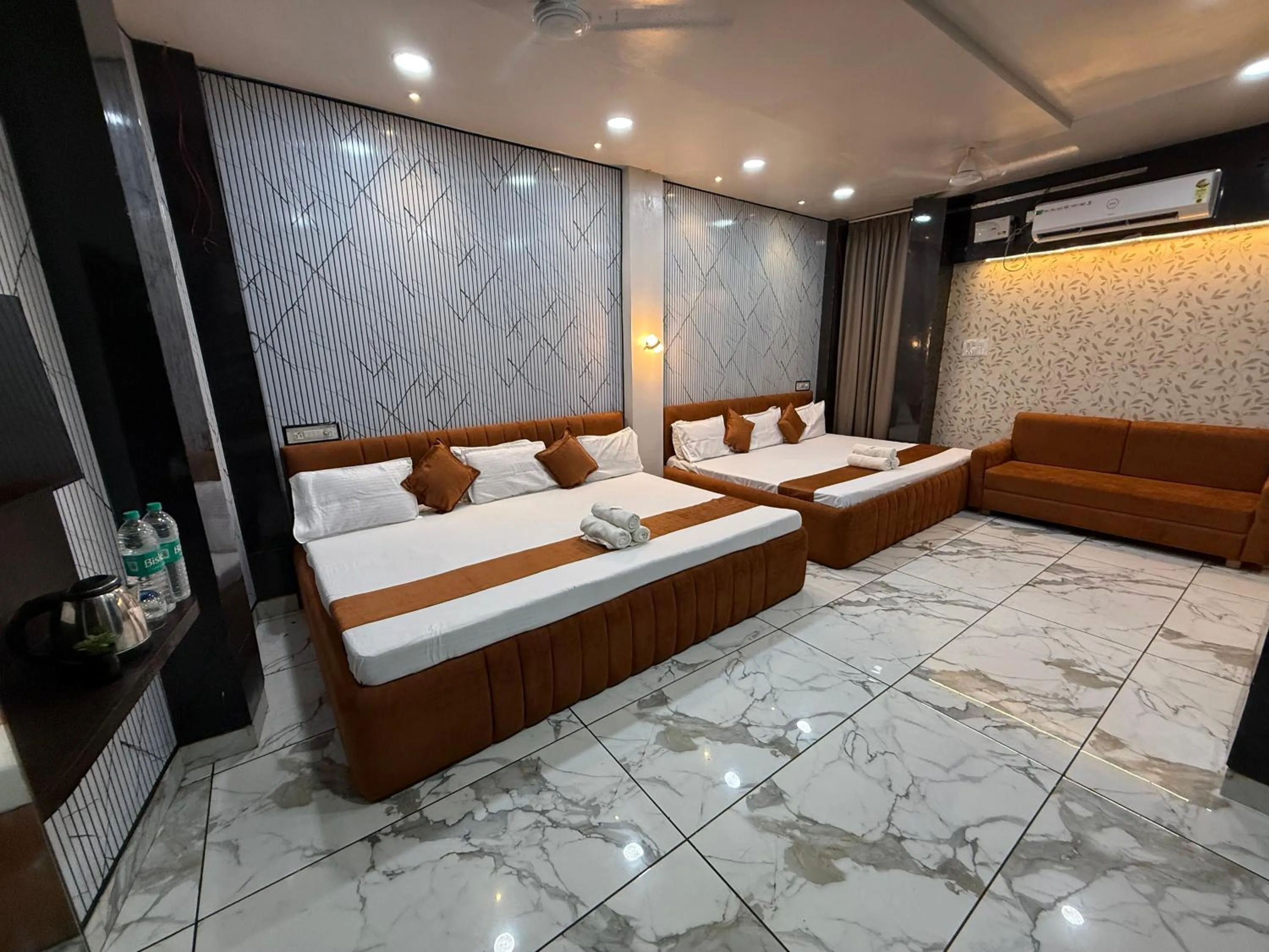 Bed in Hotel Shree Krishna Palace