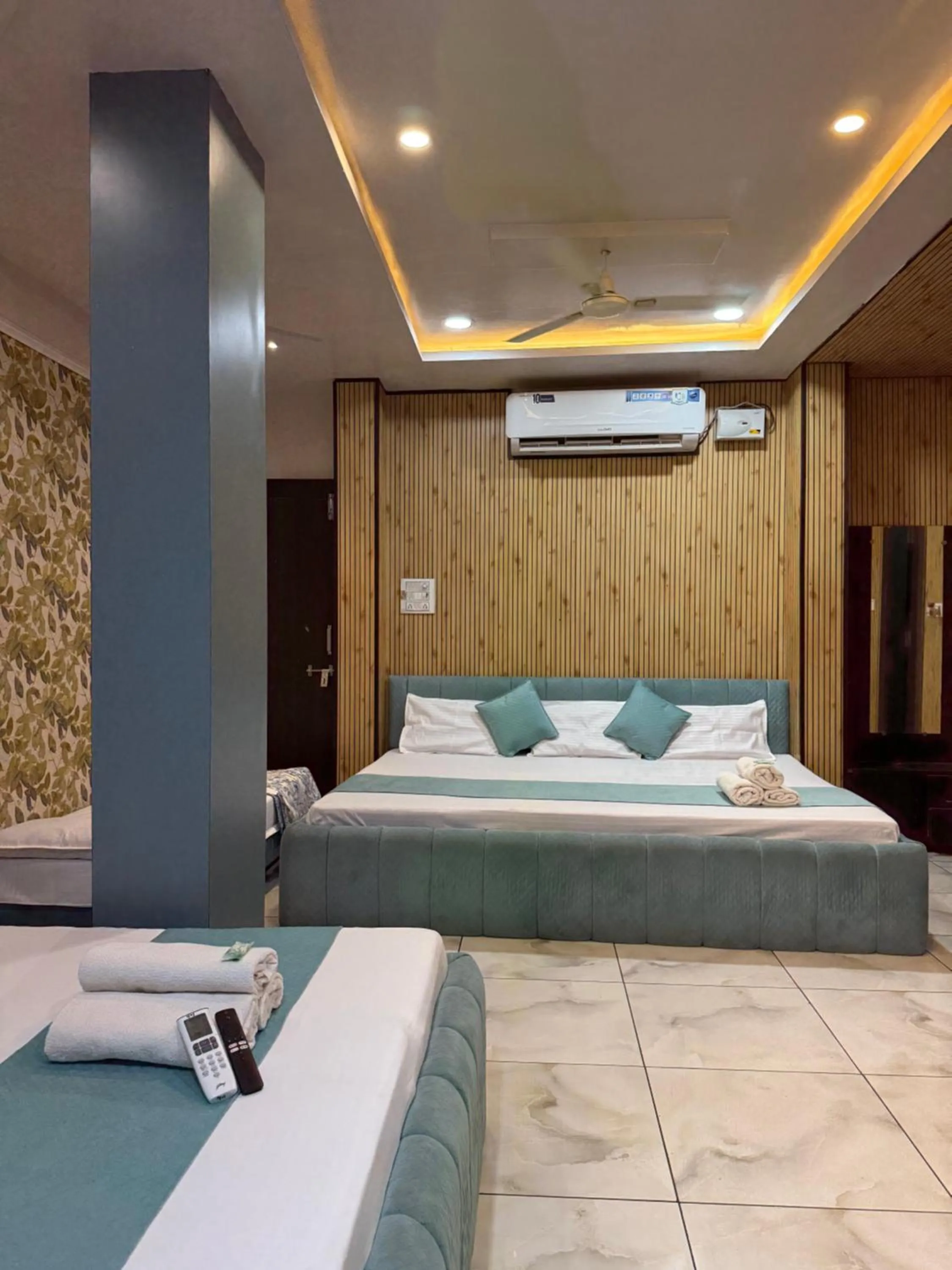 Bed in Hotel Shree Krishna Palace