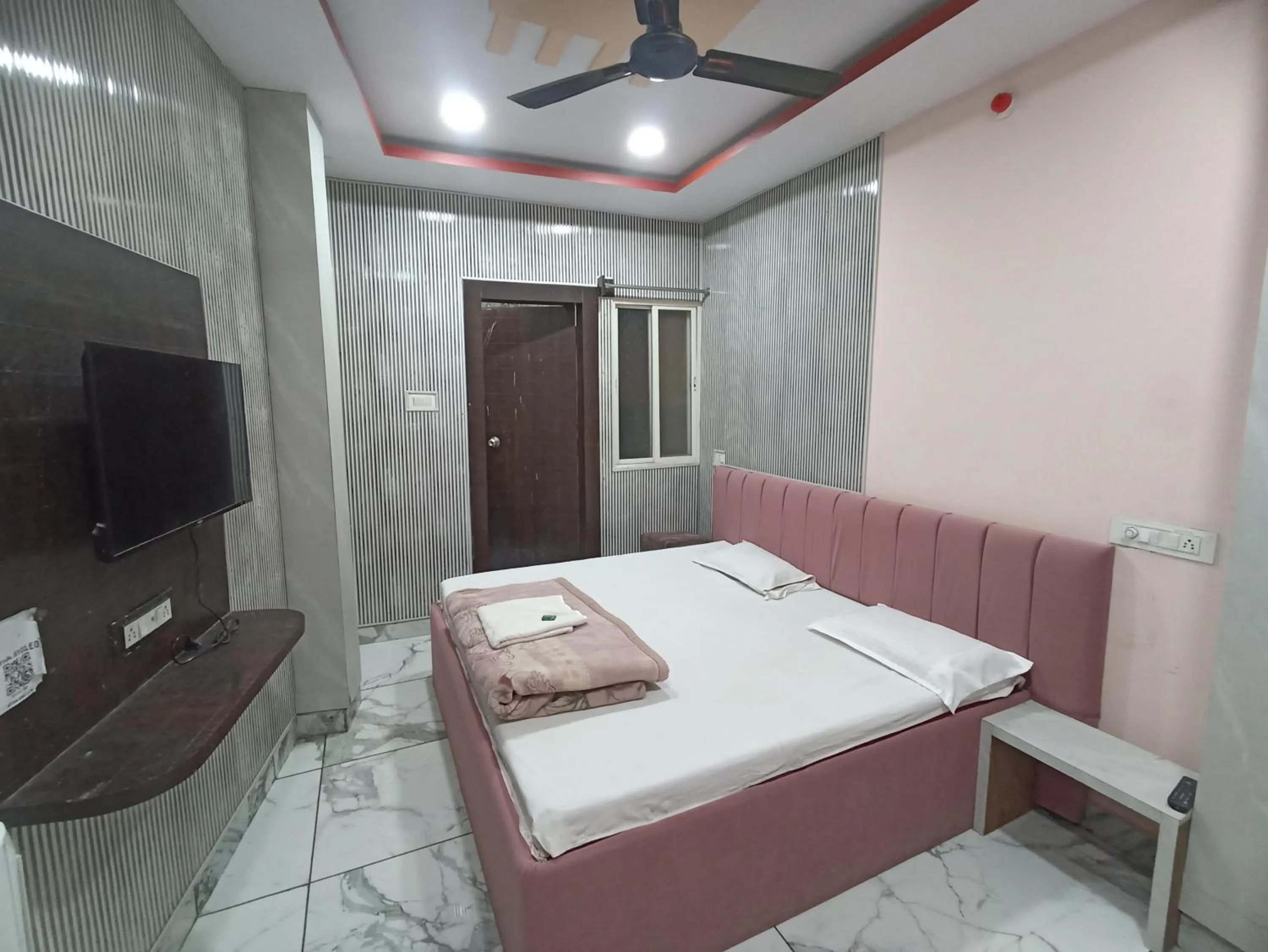 Deluxe Double Room in Hotel Shree Krishna Palace