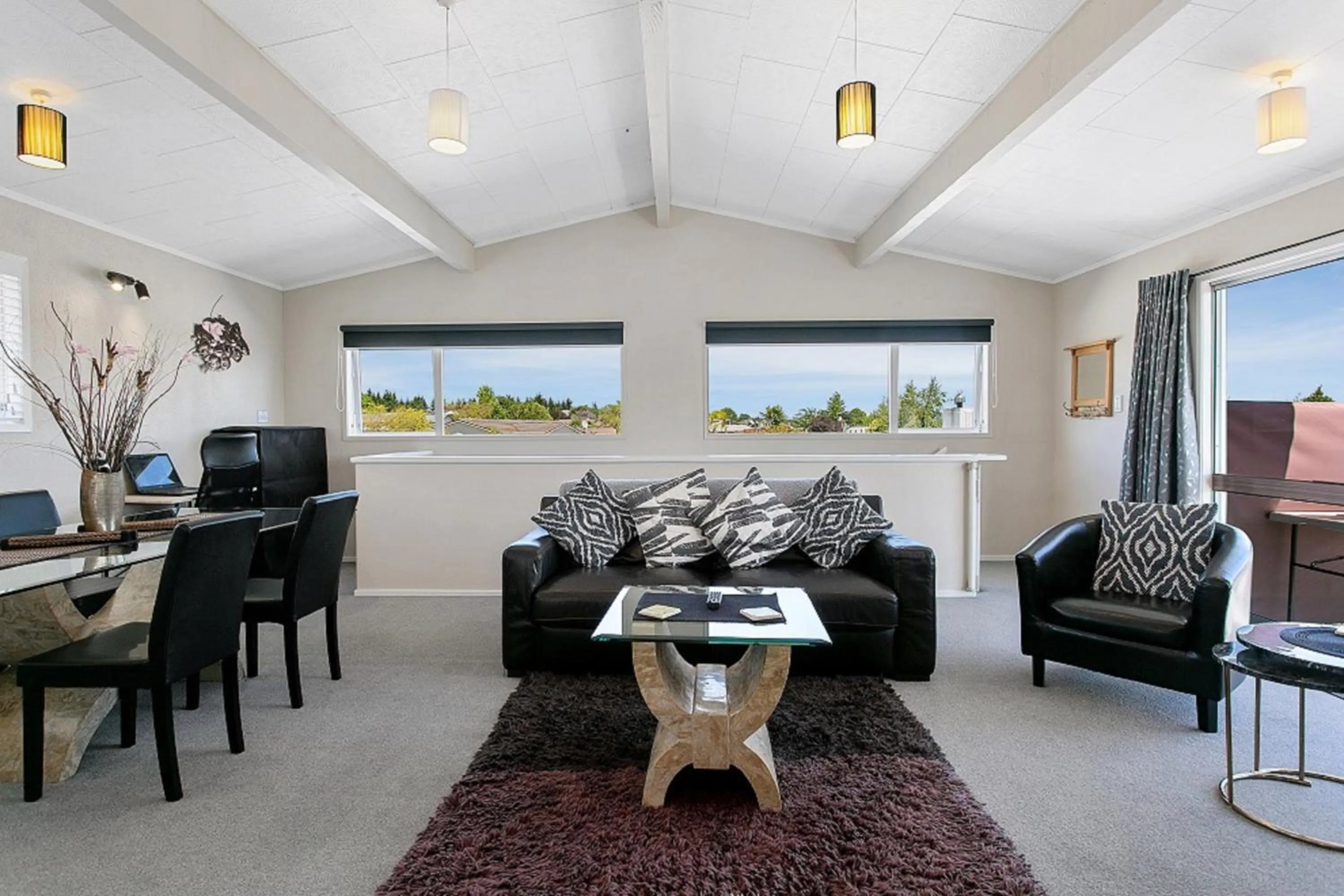 Living room in Lakeview's On Richmond