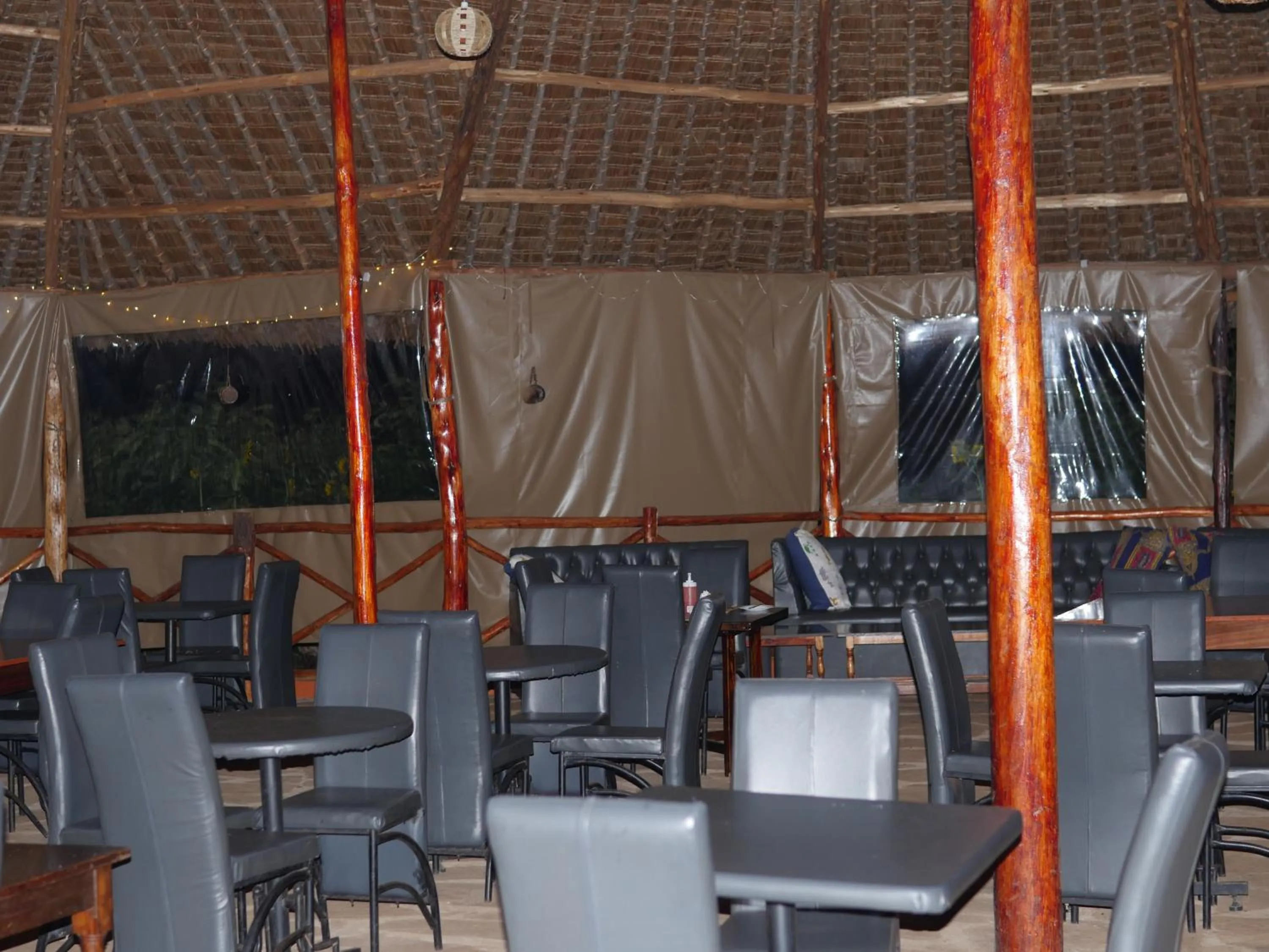 Restaurant/places to eat in Tausa Tsavo Eco Lodge