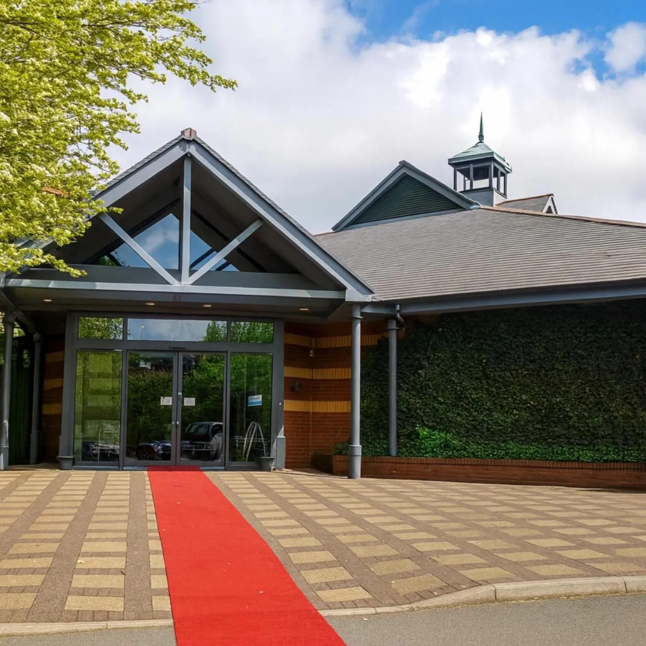 Property building in Wigan Oak Hotel