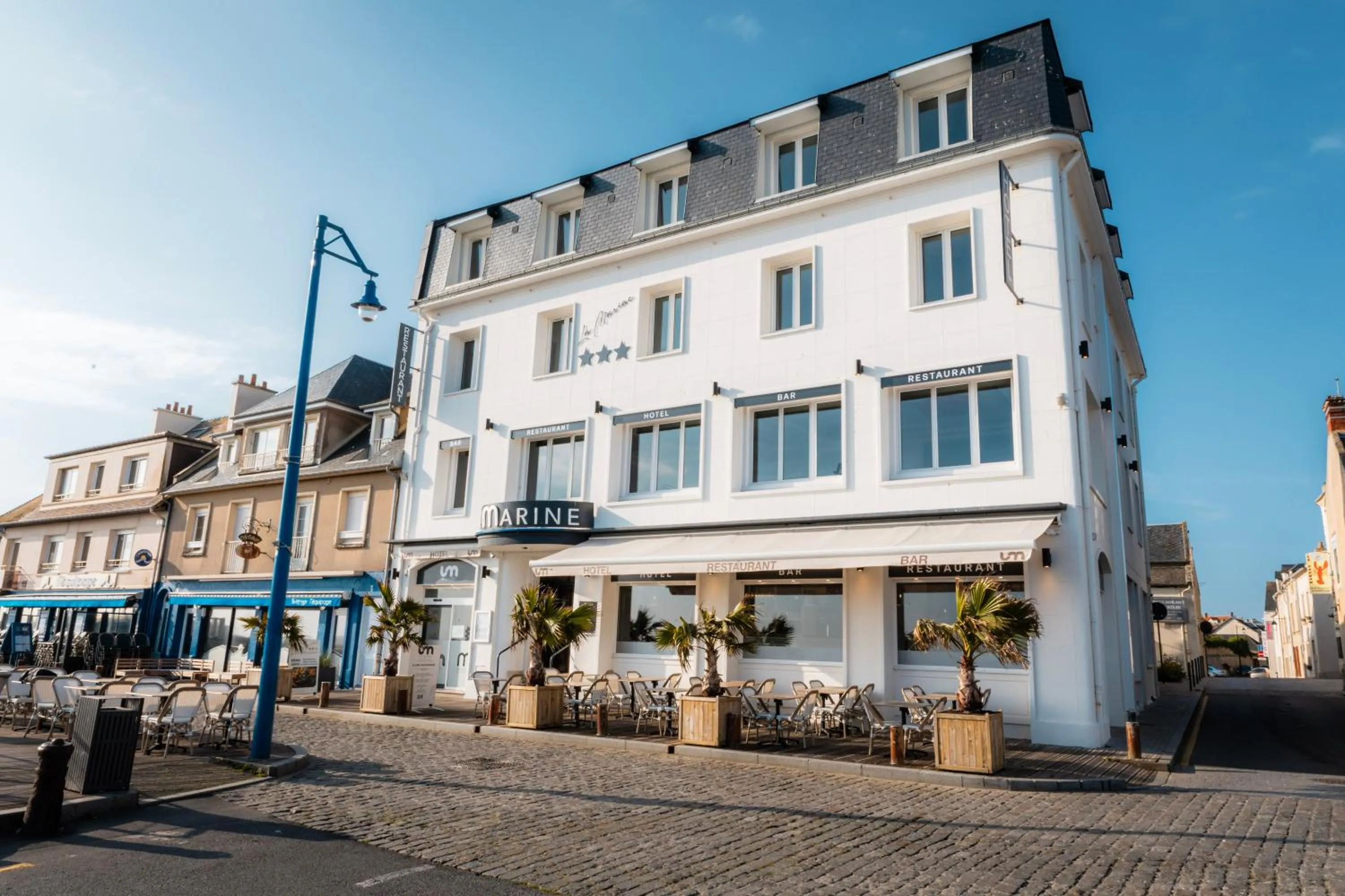 Property building in Le Grand Hôtel de la Marine "face à la mer"
