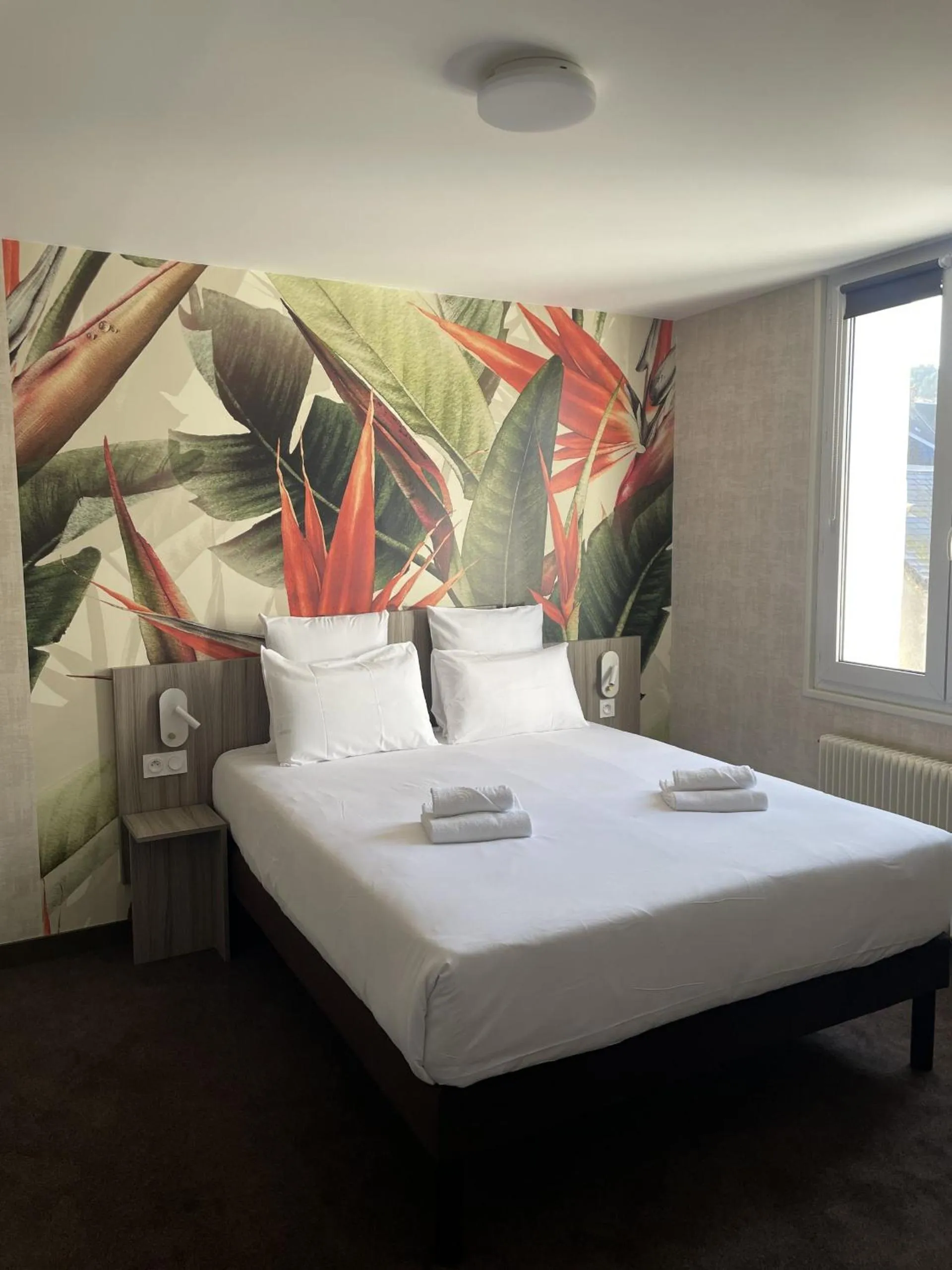 Bed in Le Grand Hôtel de la Marine "face à la mer"