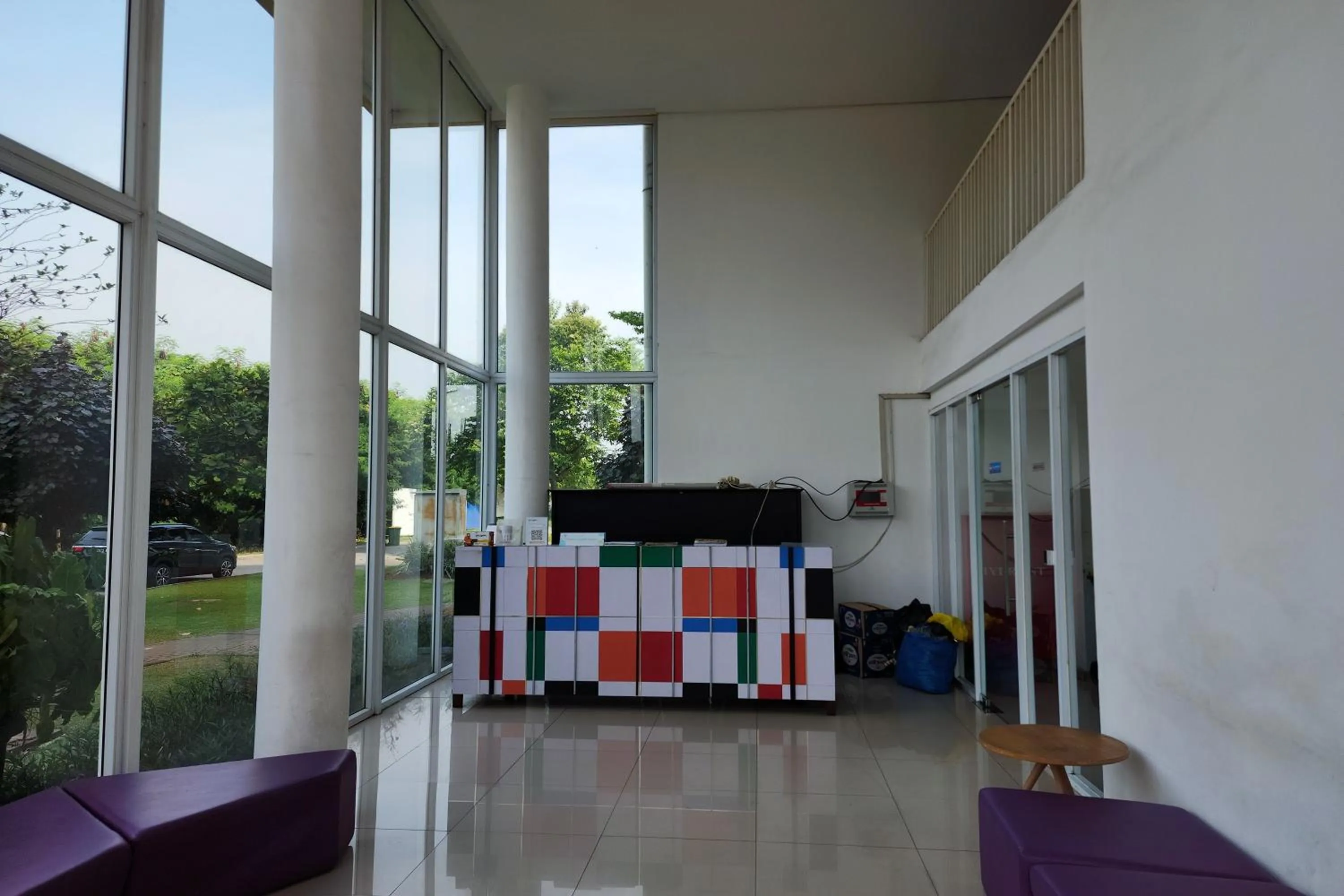 Lobby or reception in Barata Hotel Near Bandara Soekarno Hatta