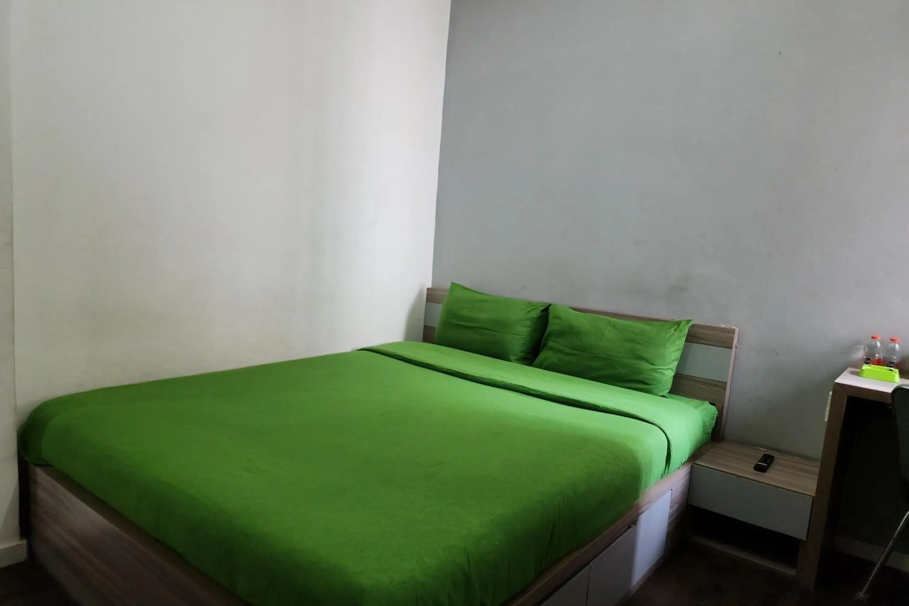 Bed in Barata Hotel Near Bandara Soekarno Hatta Bed in Barata Hotel Near Bandara Soekarno Hatta