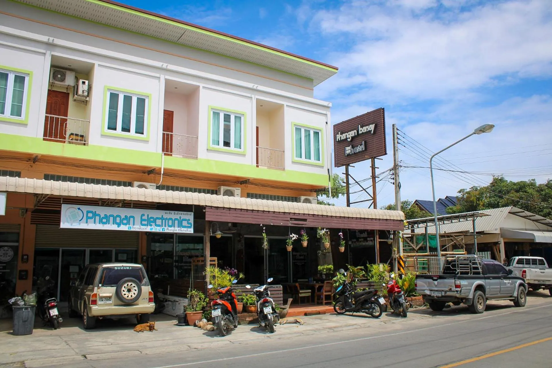 Property building in Phangan Barsay Hostel