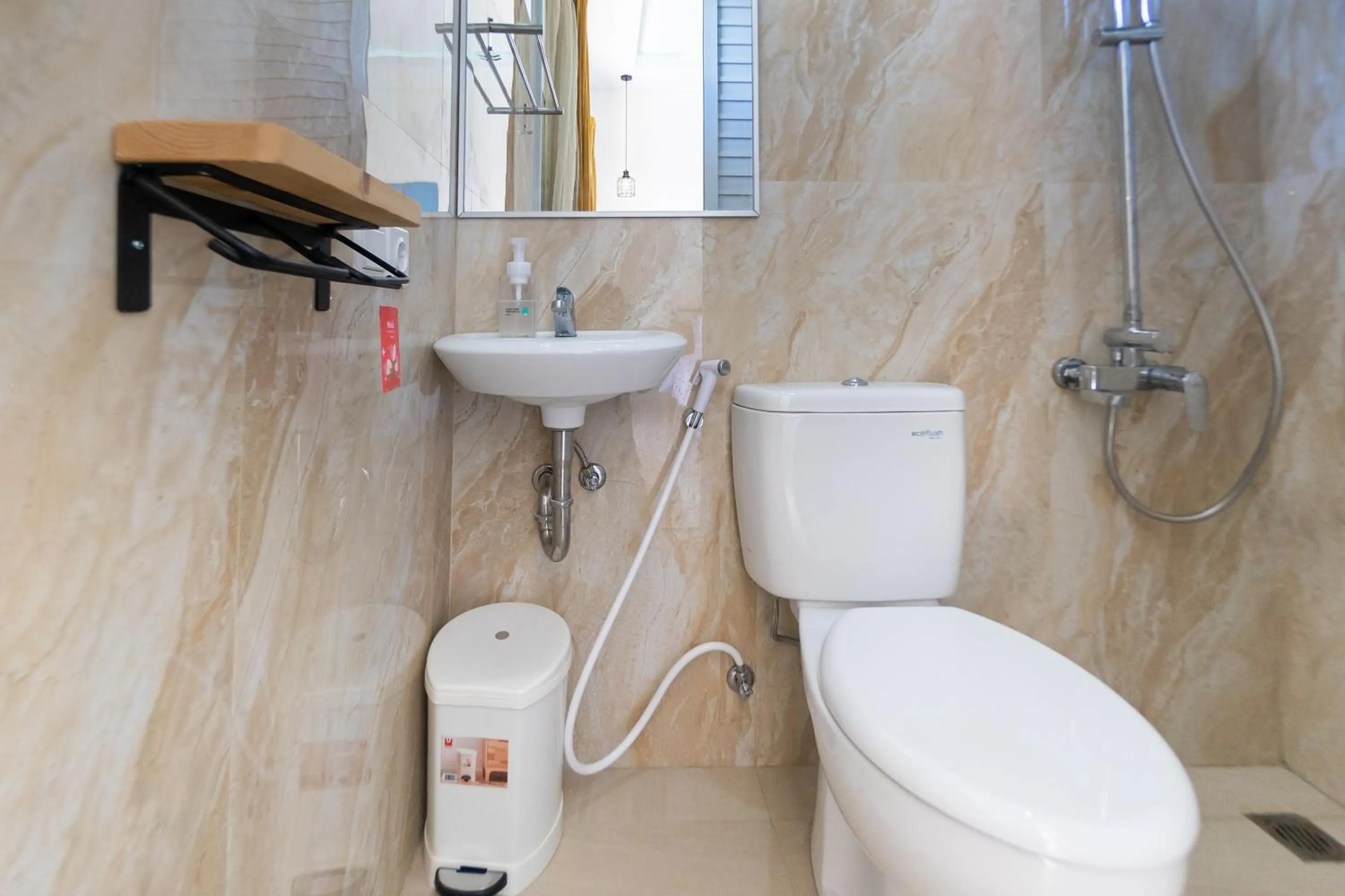 Toilet in Villa Berlian Kuta