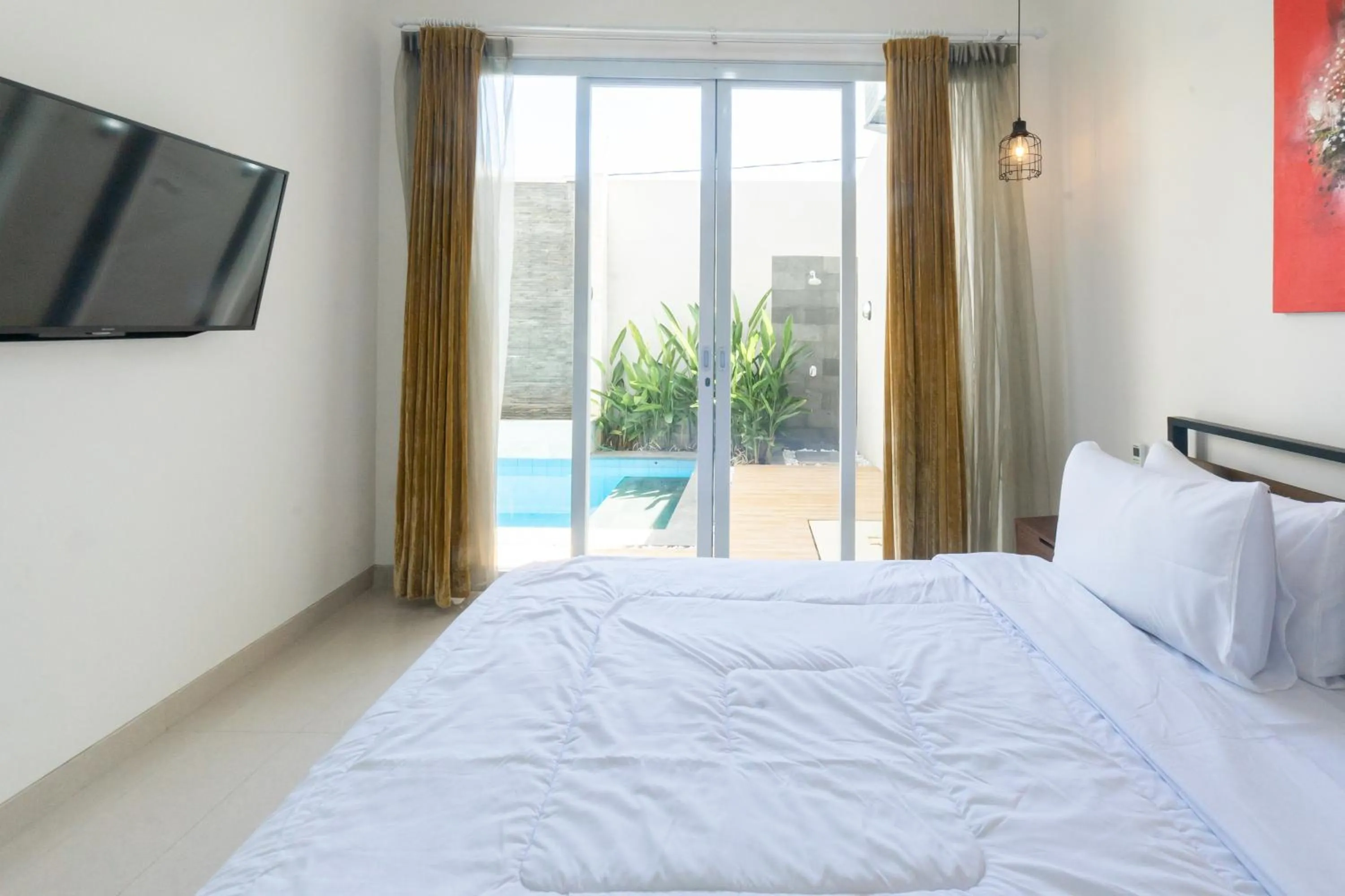 Bed in Villa Berlian Kuta