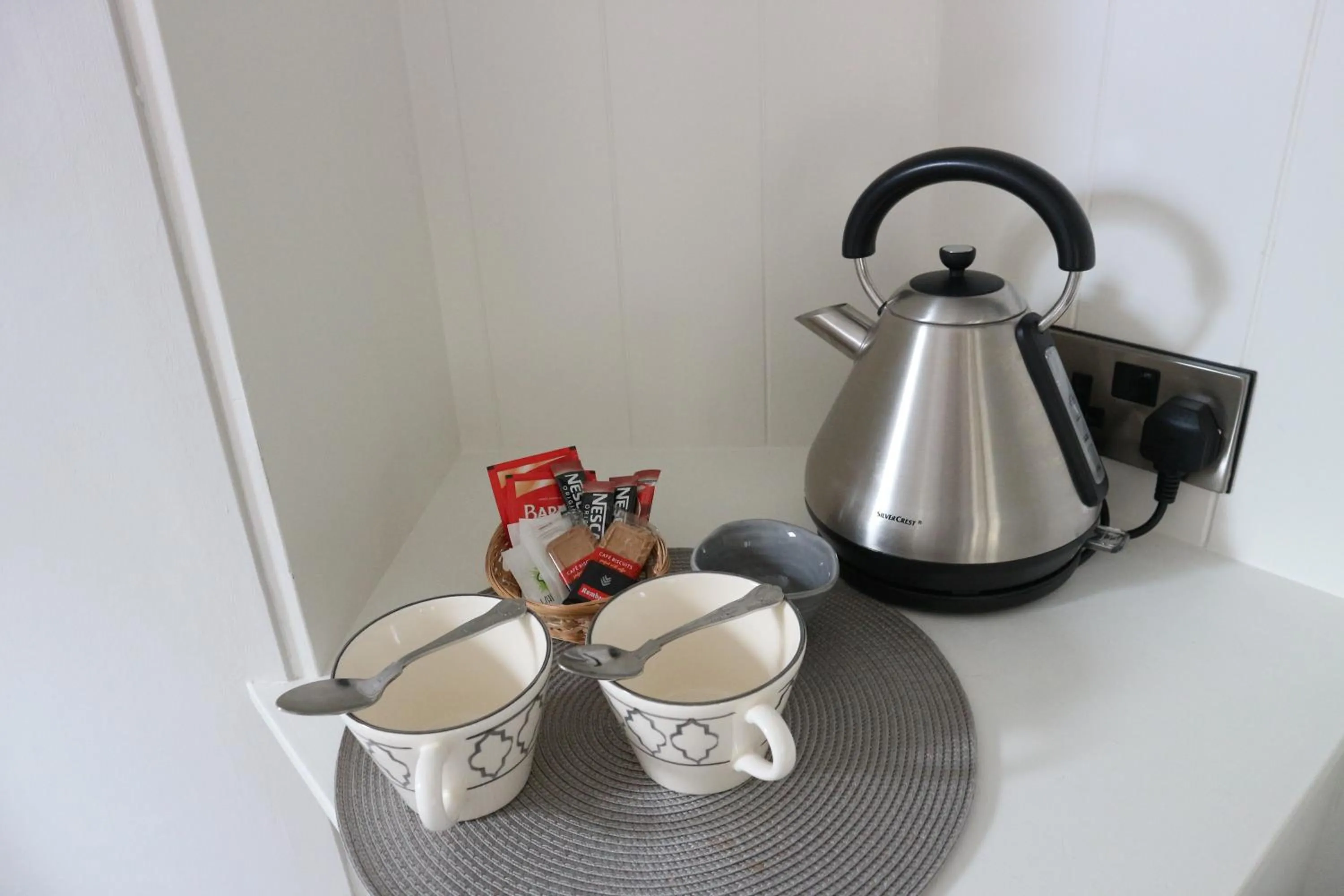 Coffee/tea facilities in Seascape B&B