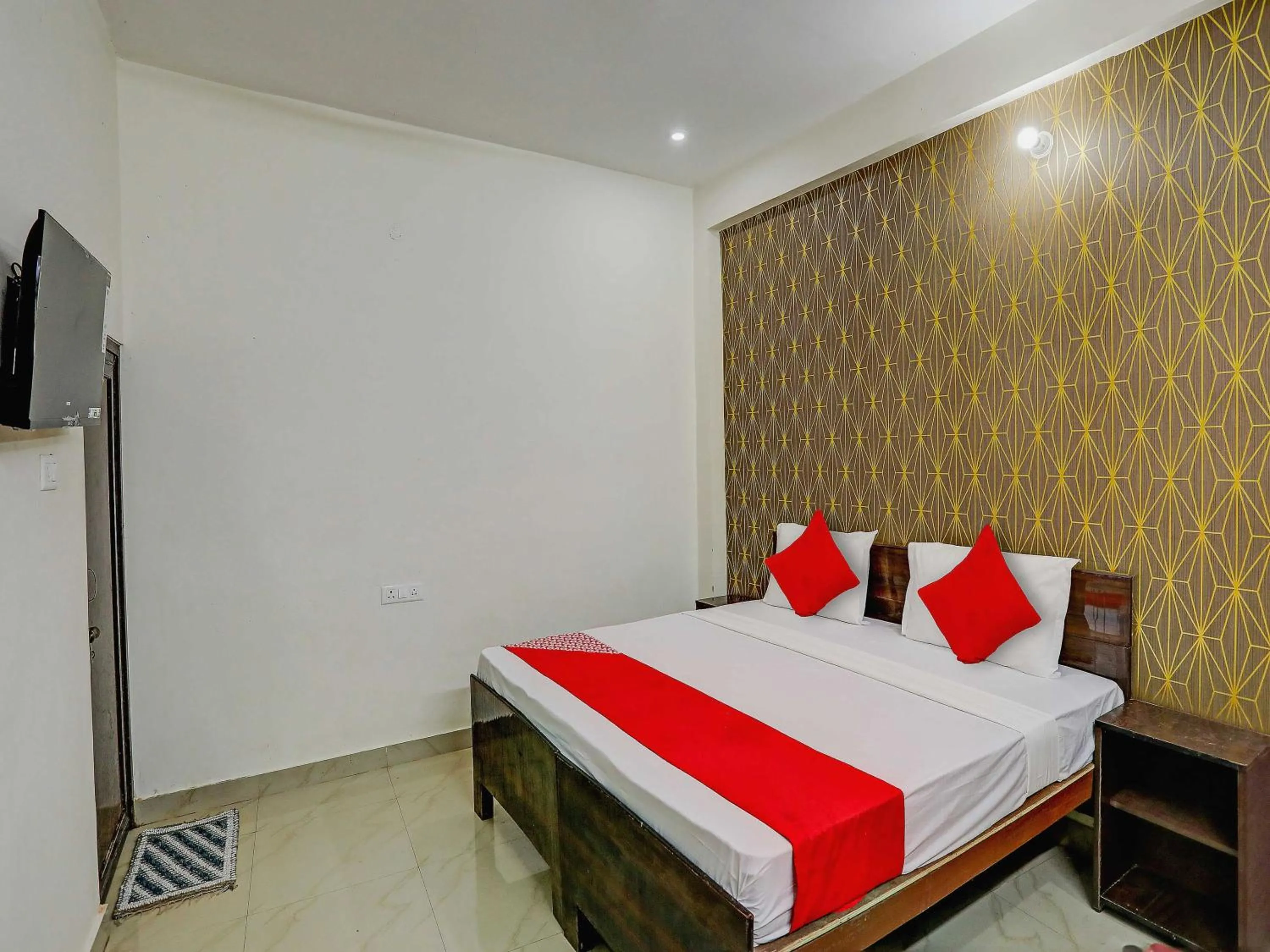 Bedroom, Bed in Hotel O The Raghav Villa