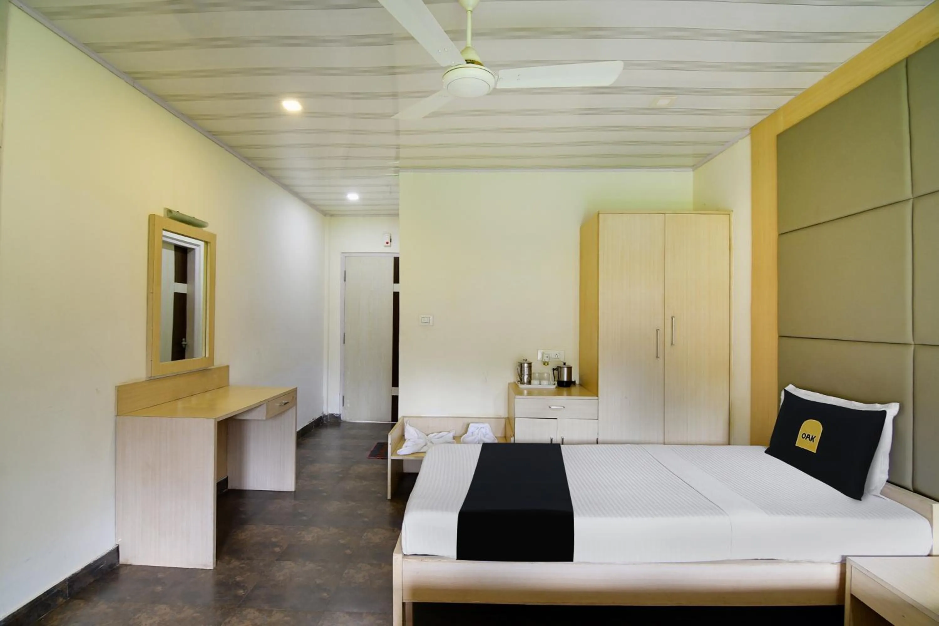 Bedroom, Bed in Townhouse OAK Gorumara Jungle Resort