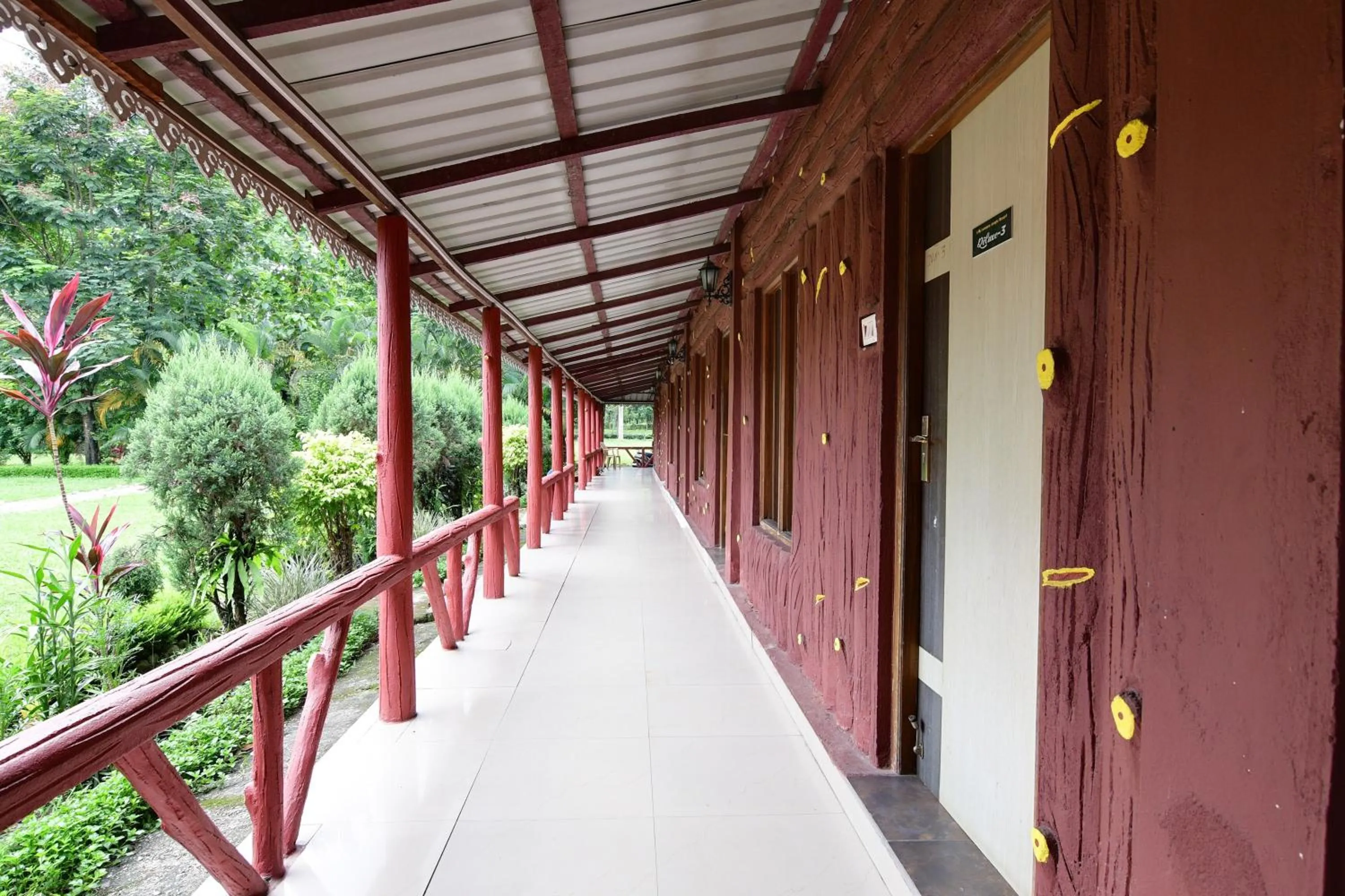 Lobby or reception in Townhouse OAK Gorumara Jungle Resort