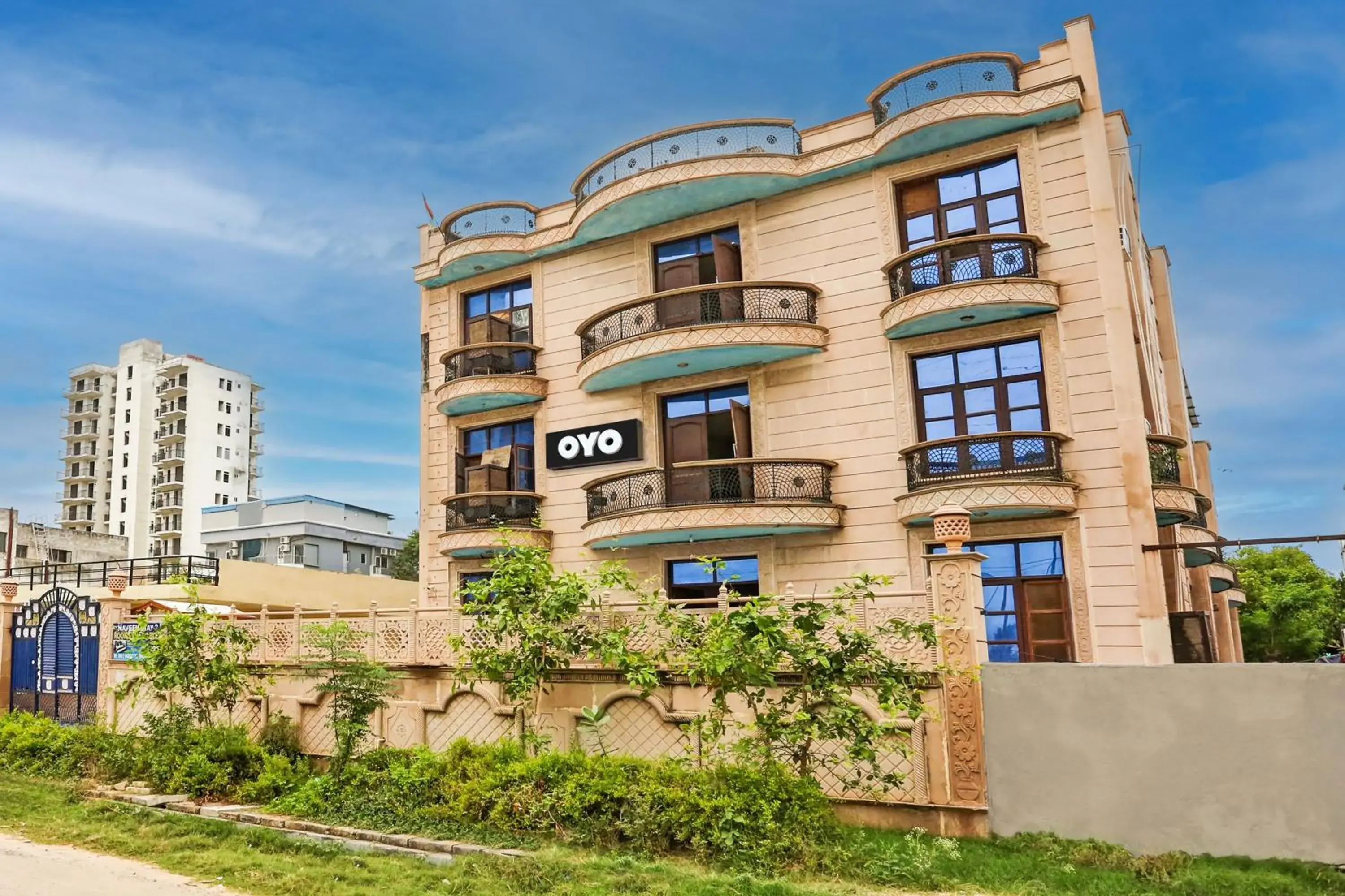 Facade/entrance in Hotel O Naveen Stay Facade/entrance in Hotel O Naveen Stay