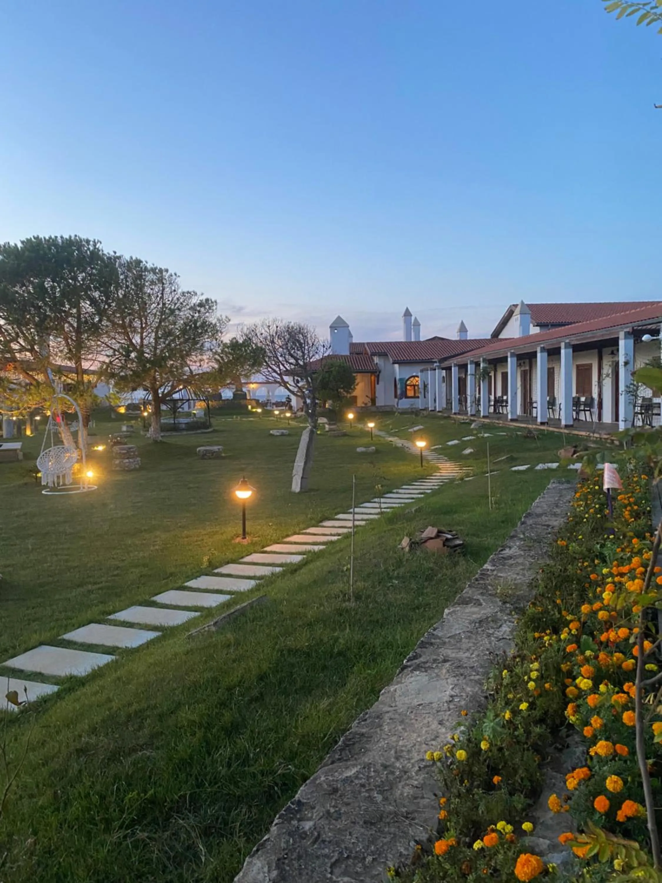 Garden view in Tarihi Kumbaba Otel