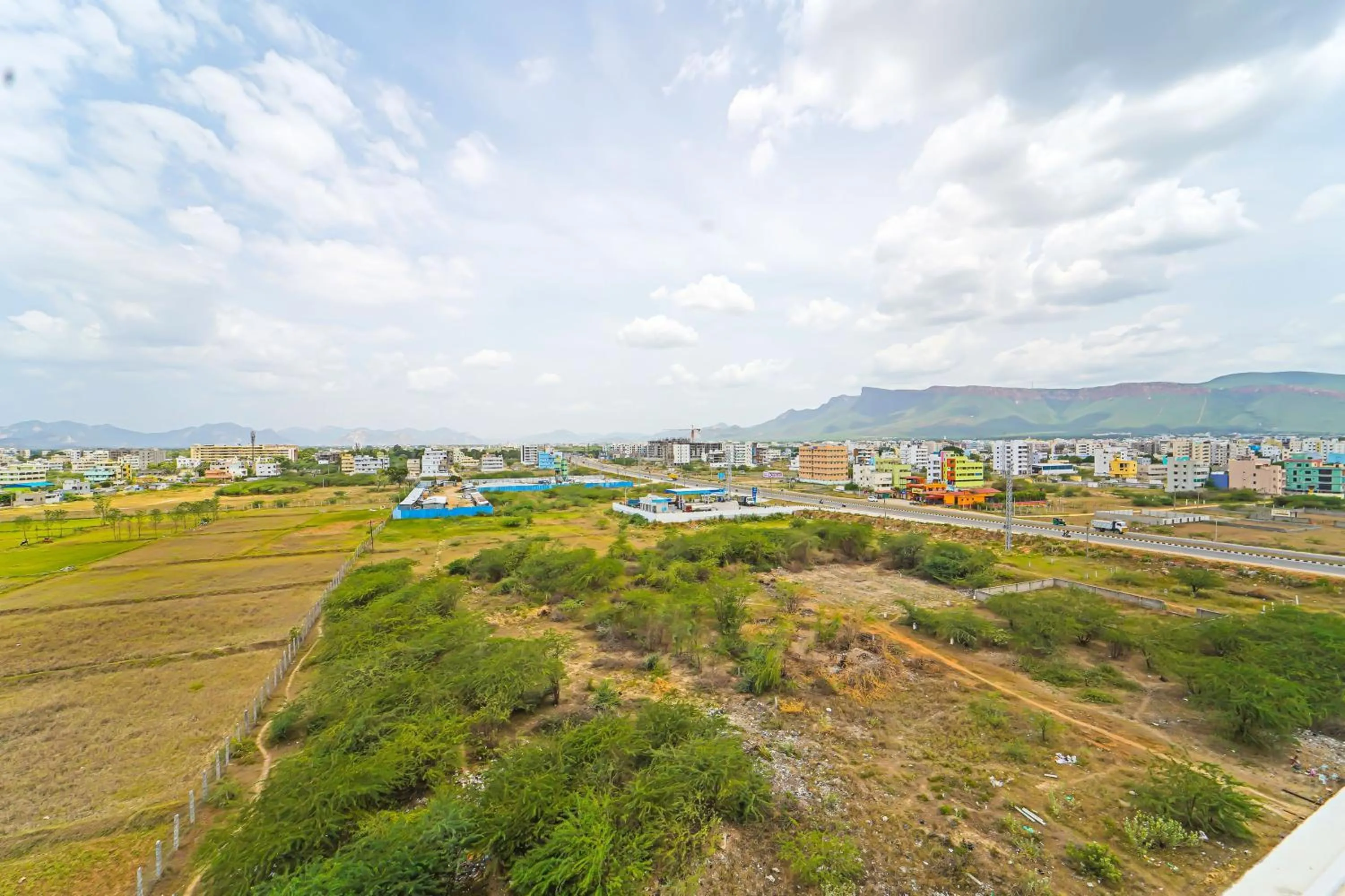 Facade/entrance in Hotel O Jayam Residency
