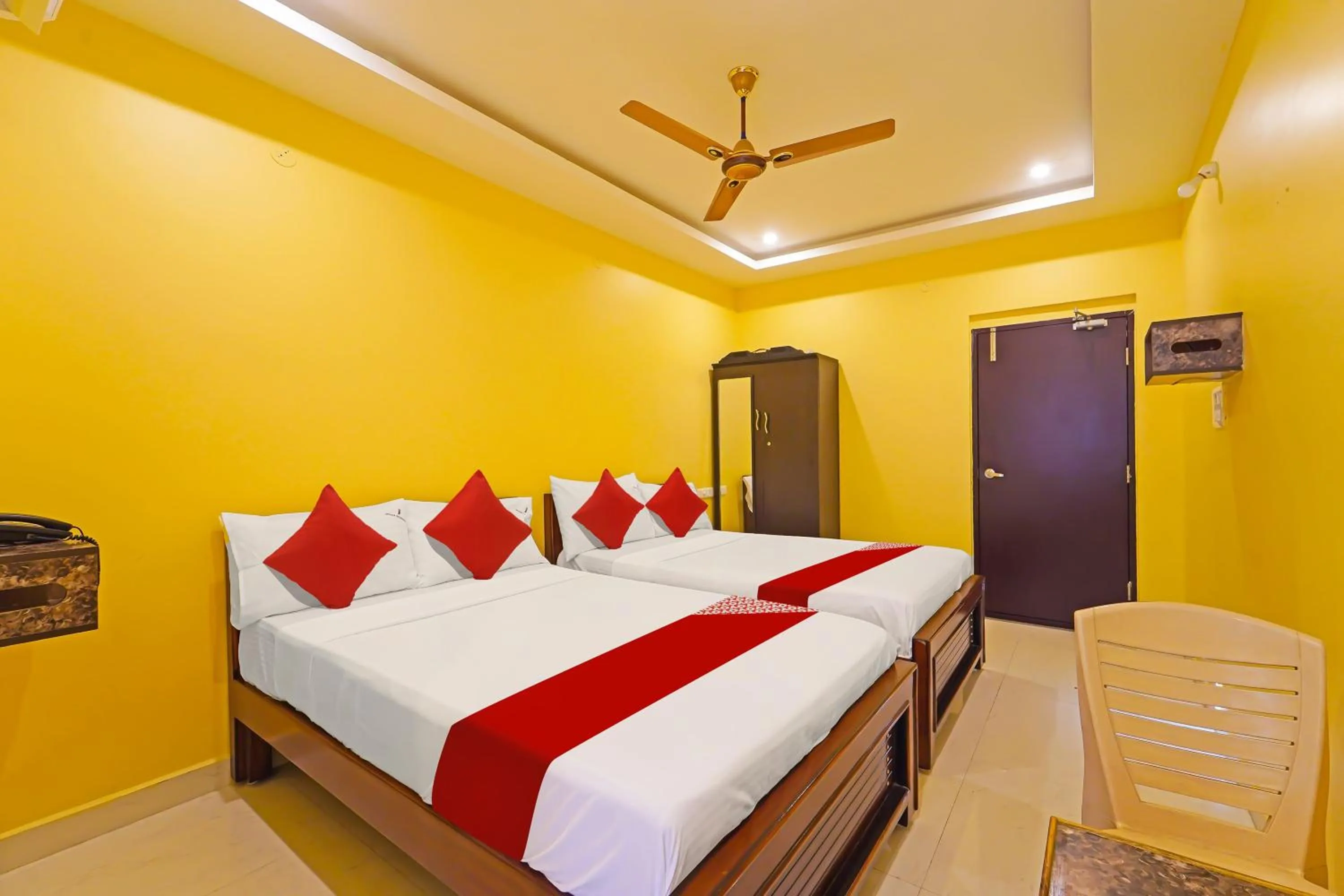 Bedroom, Bed in Hotel O Jayam Residency