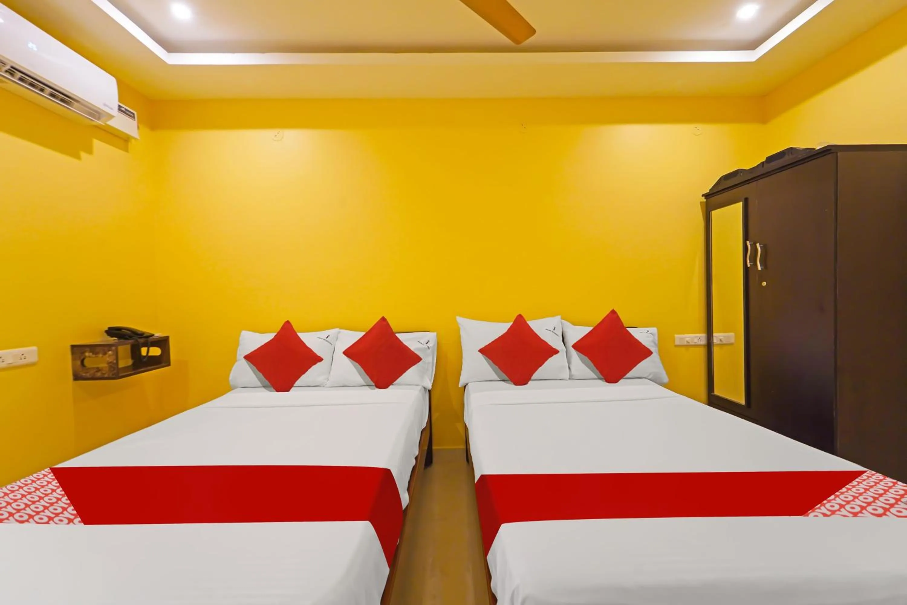 Bedroom, Bed in Hotel O Jayam Residency