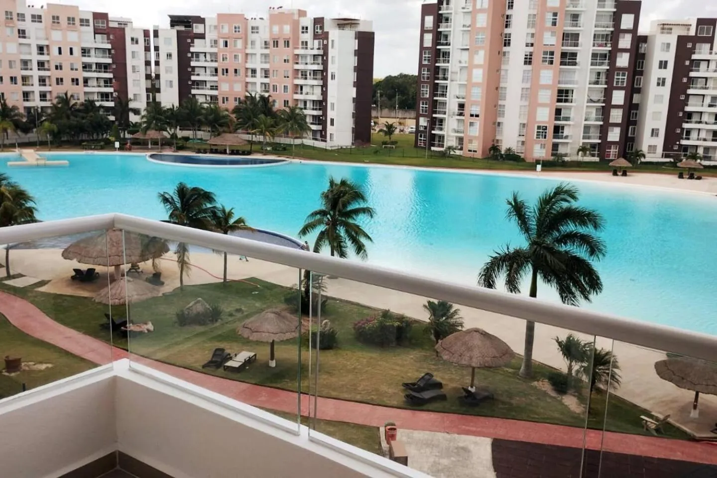 Pool view in Departamento tres listones