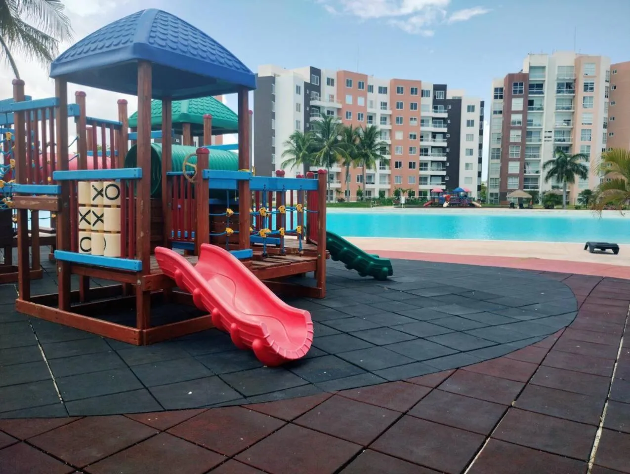 Children play ground in Departamento tres listones