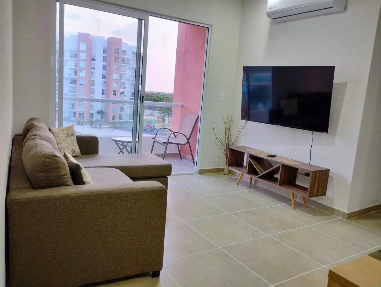 TV and multimedia in Departamento tres listones