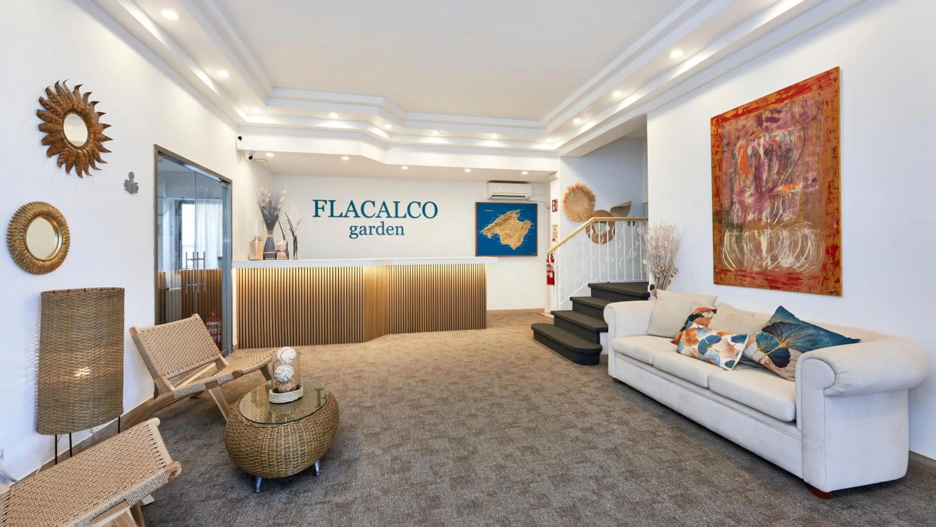 Lobby or reception in Petit Garden Hotel by Flacalco