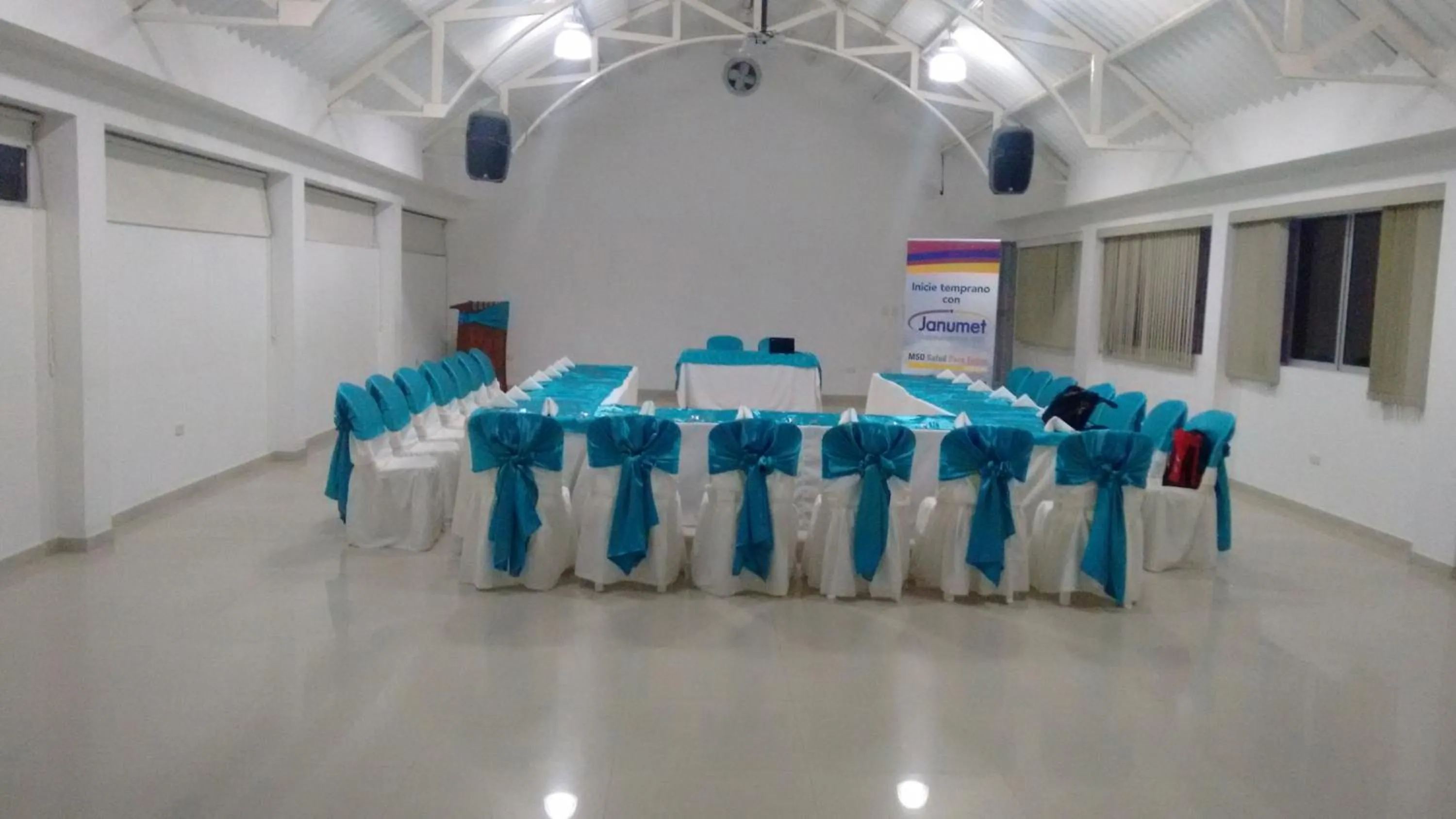 Banquet/Function facilities in Hotel Catama Inn