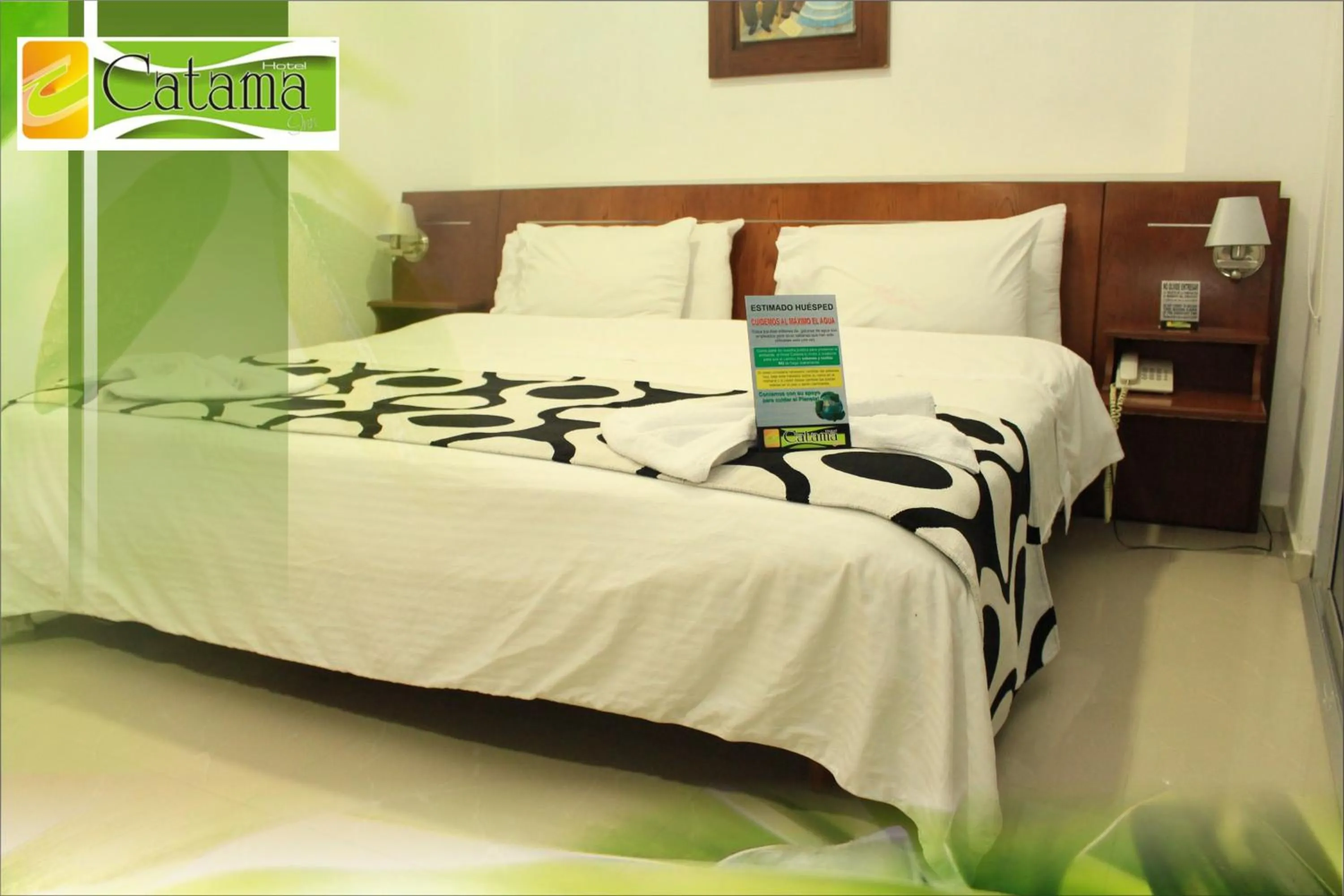 Bed in Hotel Catama Inn