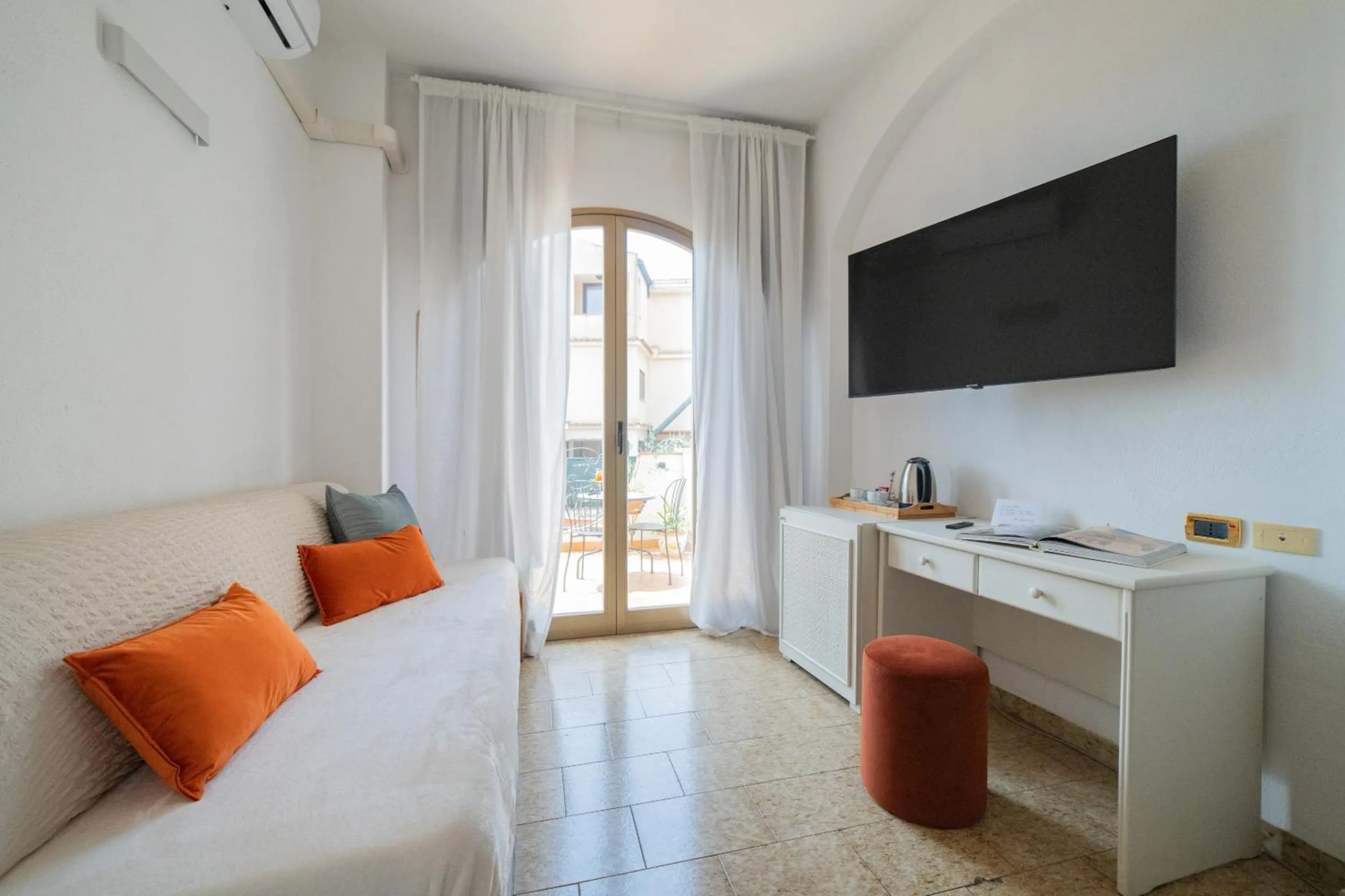 Bedroom, Bed in Casa Pertosa