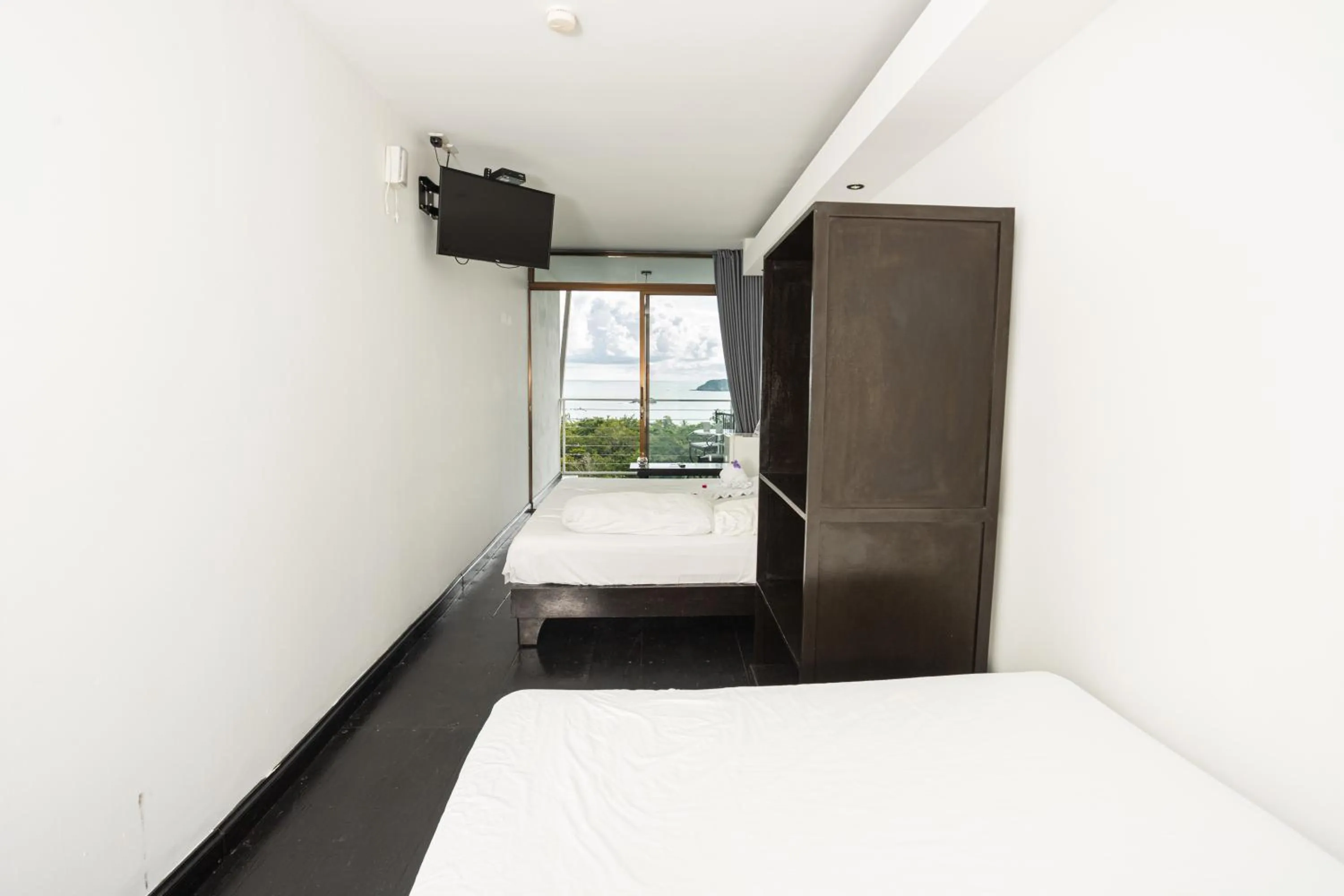 Bedroom, Bed in El Faro Containers Beach Hotel