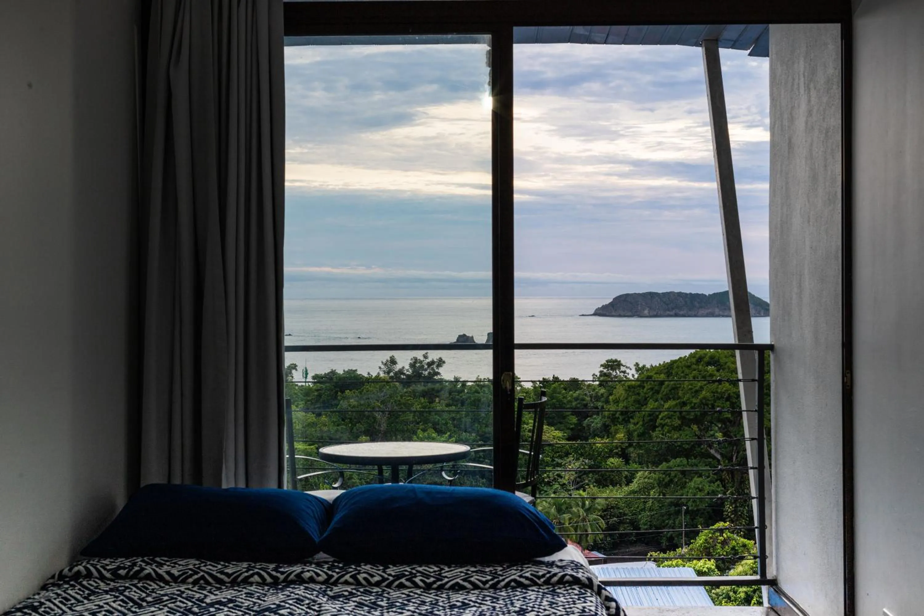 Bedroom, Bed in El Faro Containers Beach Hotel
